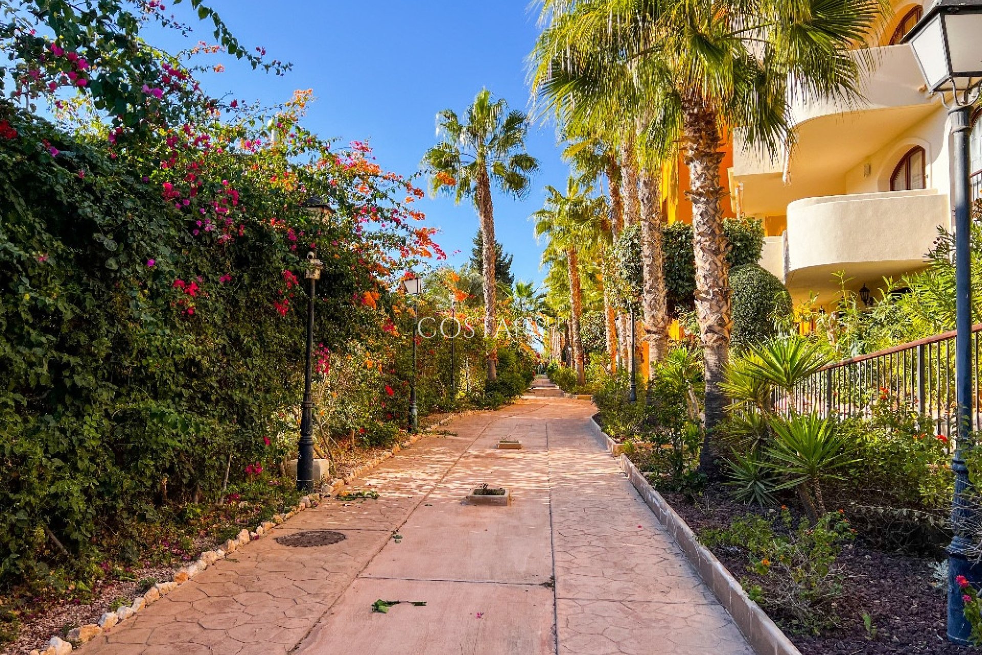 Odsprzedaż - Apartments -
Orihuela Costa - Punta Prima