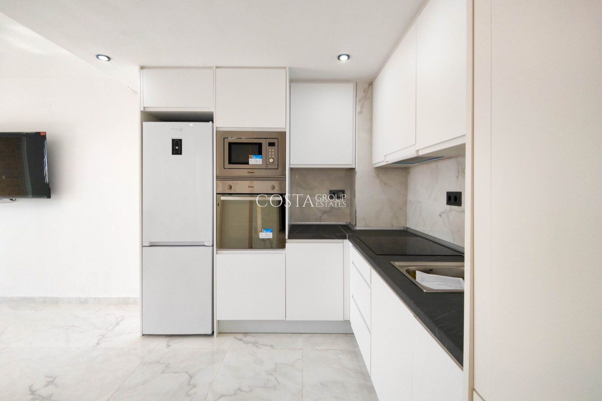 Odsprzedaż - Apartments -
Orihuela Costa - Punta Prima