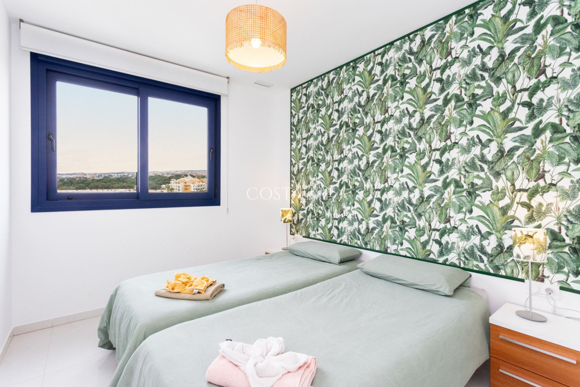 Odsprzedaż - Apartments -
Orihuela Costa - Punta Prima