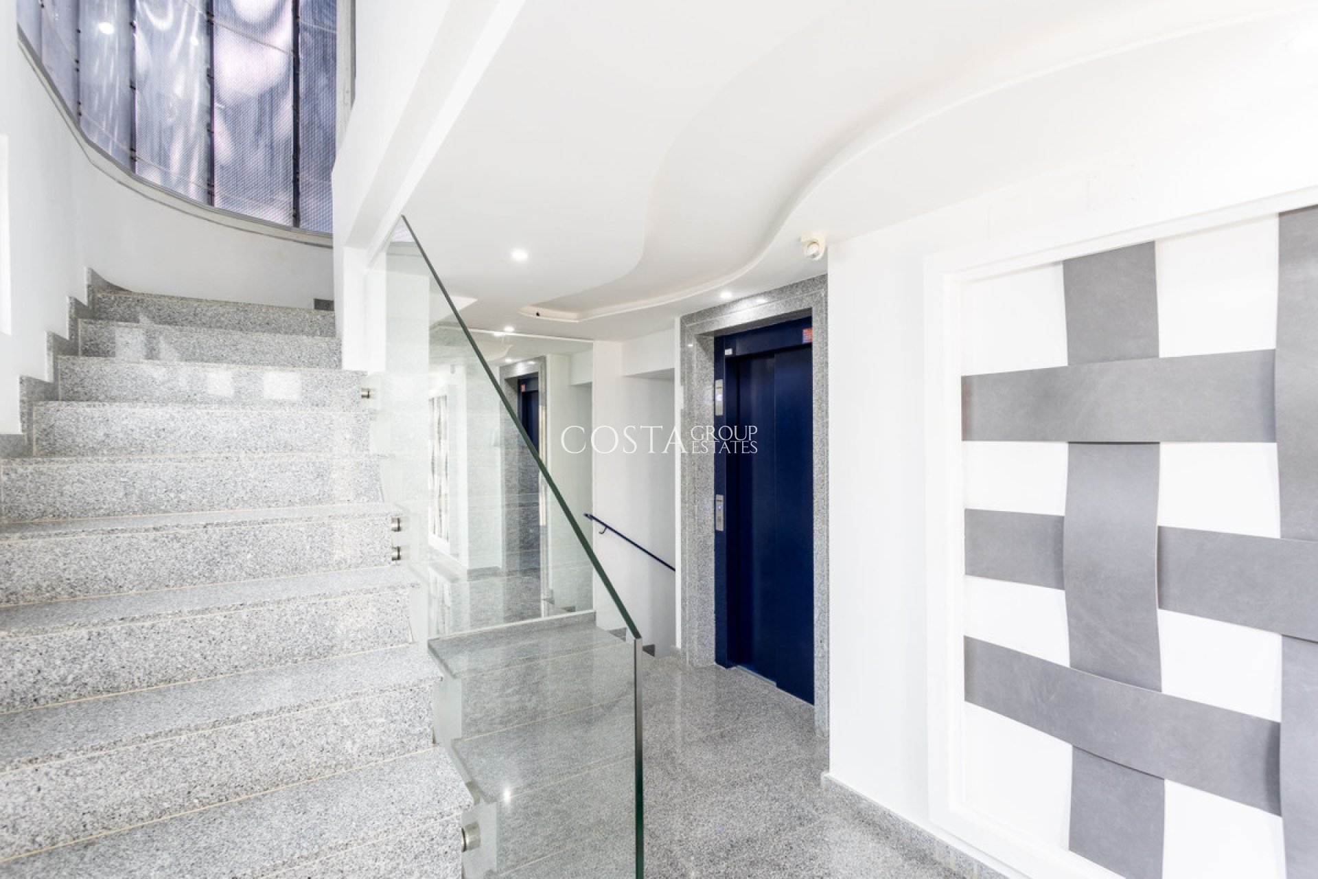 Odsprzedaż - Apartments -
Orihuela Costa - Punta Prima