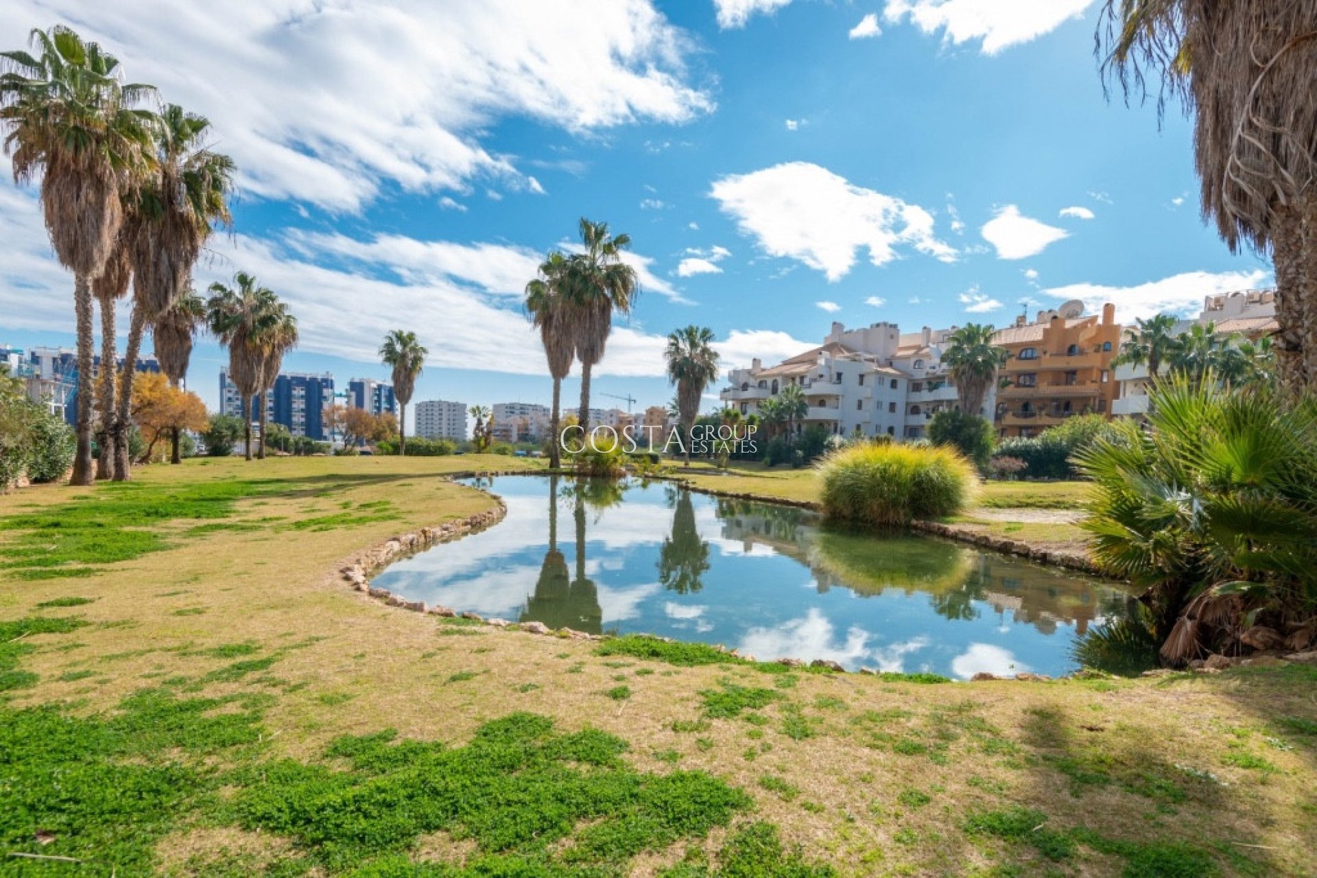 Odsprzedaż - Apartments -
Orihuela Costa - Punta Prima