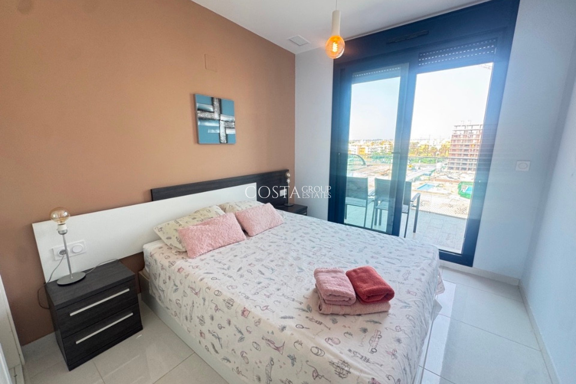 Odsprzedaż - Apartments -
Orihuela Costa - Punta Prima
