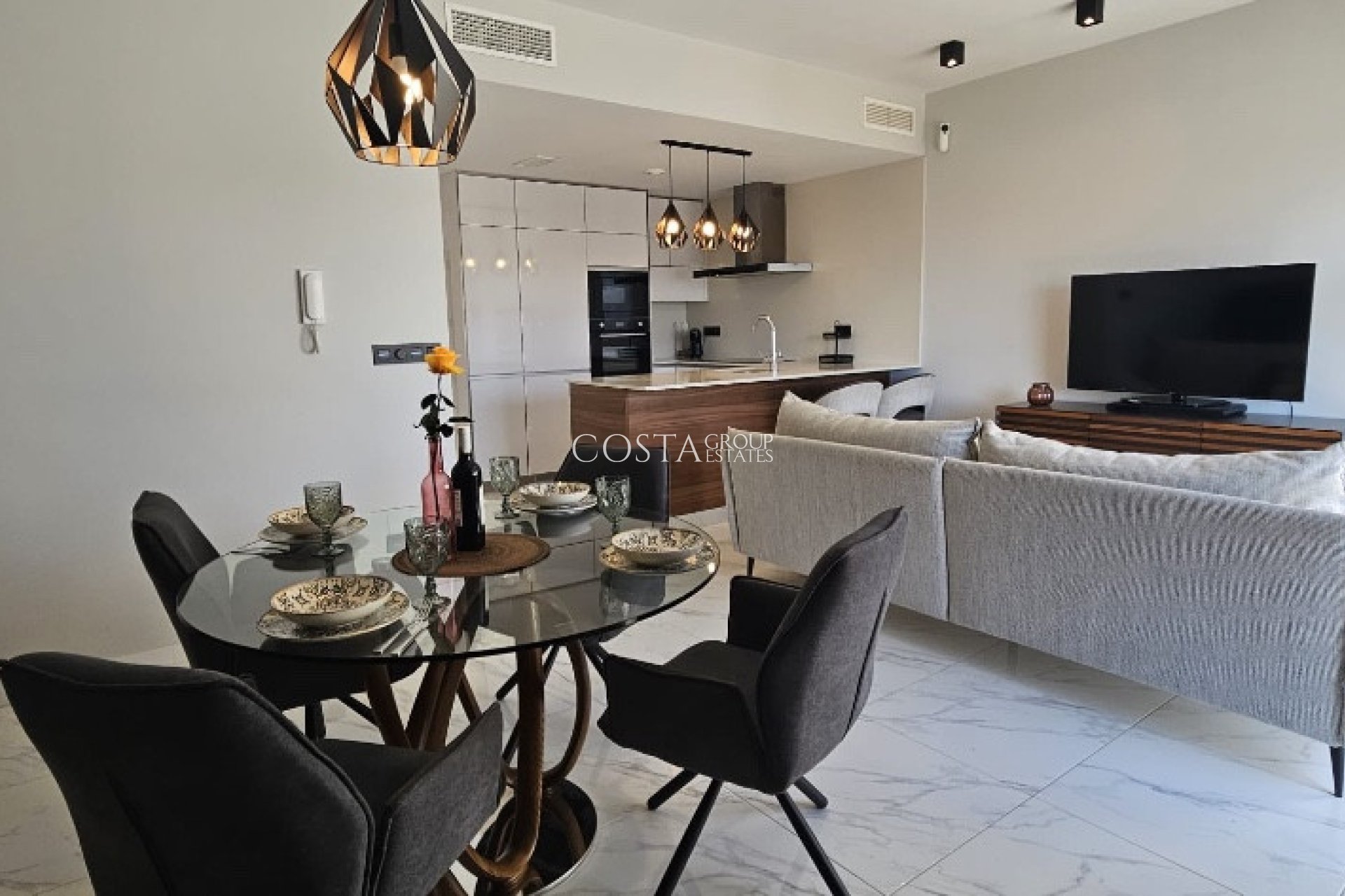 Odsprzedaż - Apartments -
Orihuela Costa - Punta Prima