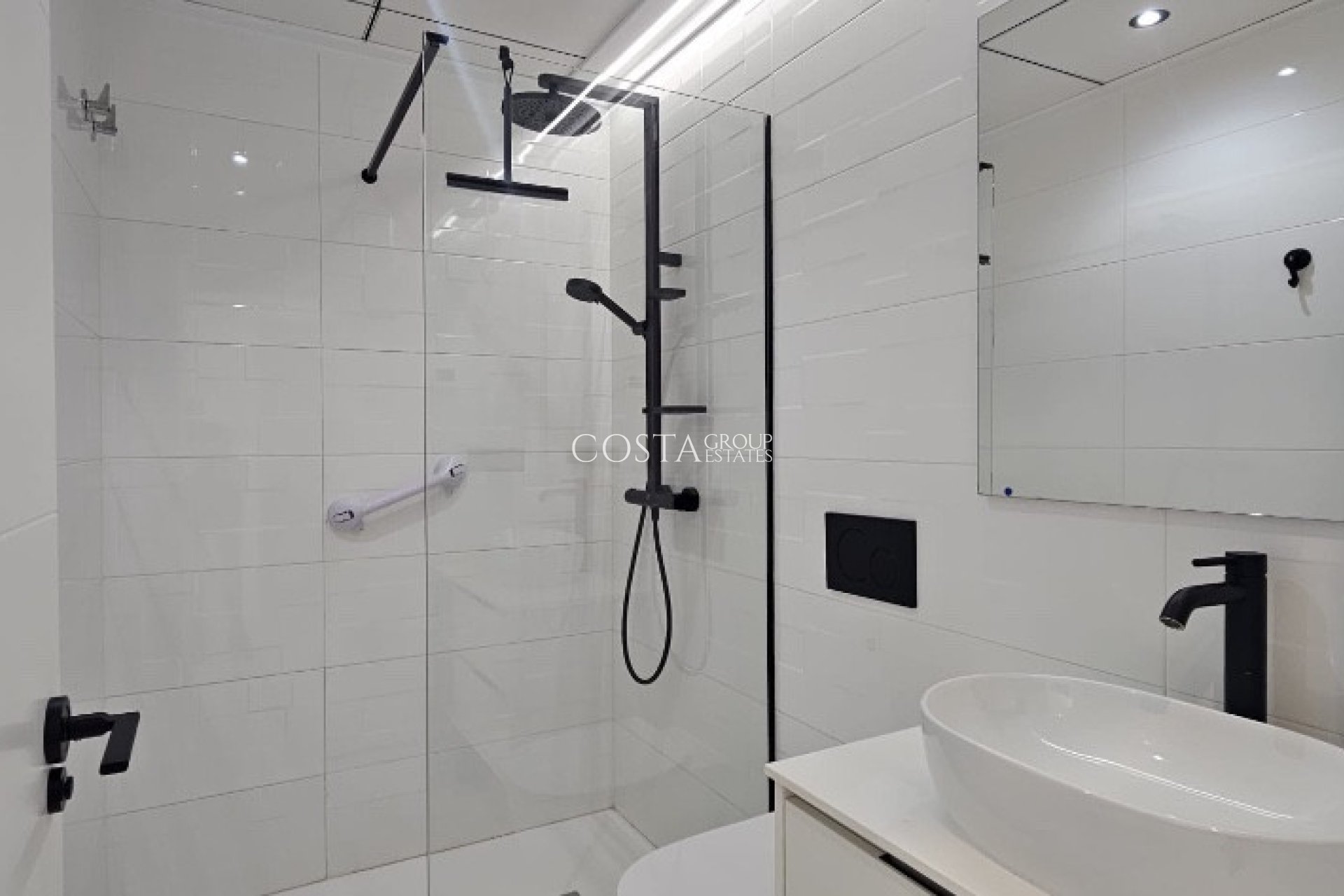 Odsprzedaż - Apartments -
Orihuela Costa - Punta Prima