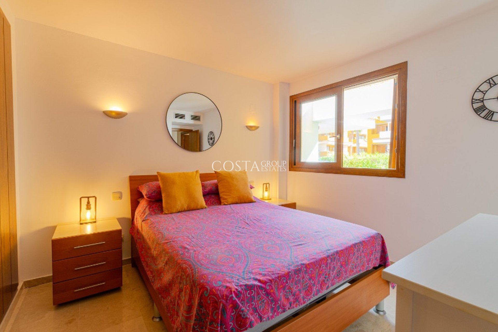 Odsprzedaż - Apartments -
Orihuela Costa - Punta Prima