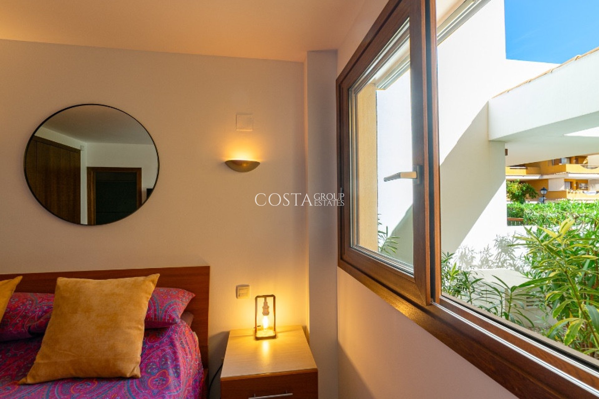 Odsprzedaż - Apartments -
Orihuela Costa - Punta Prima