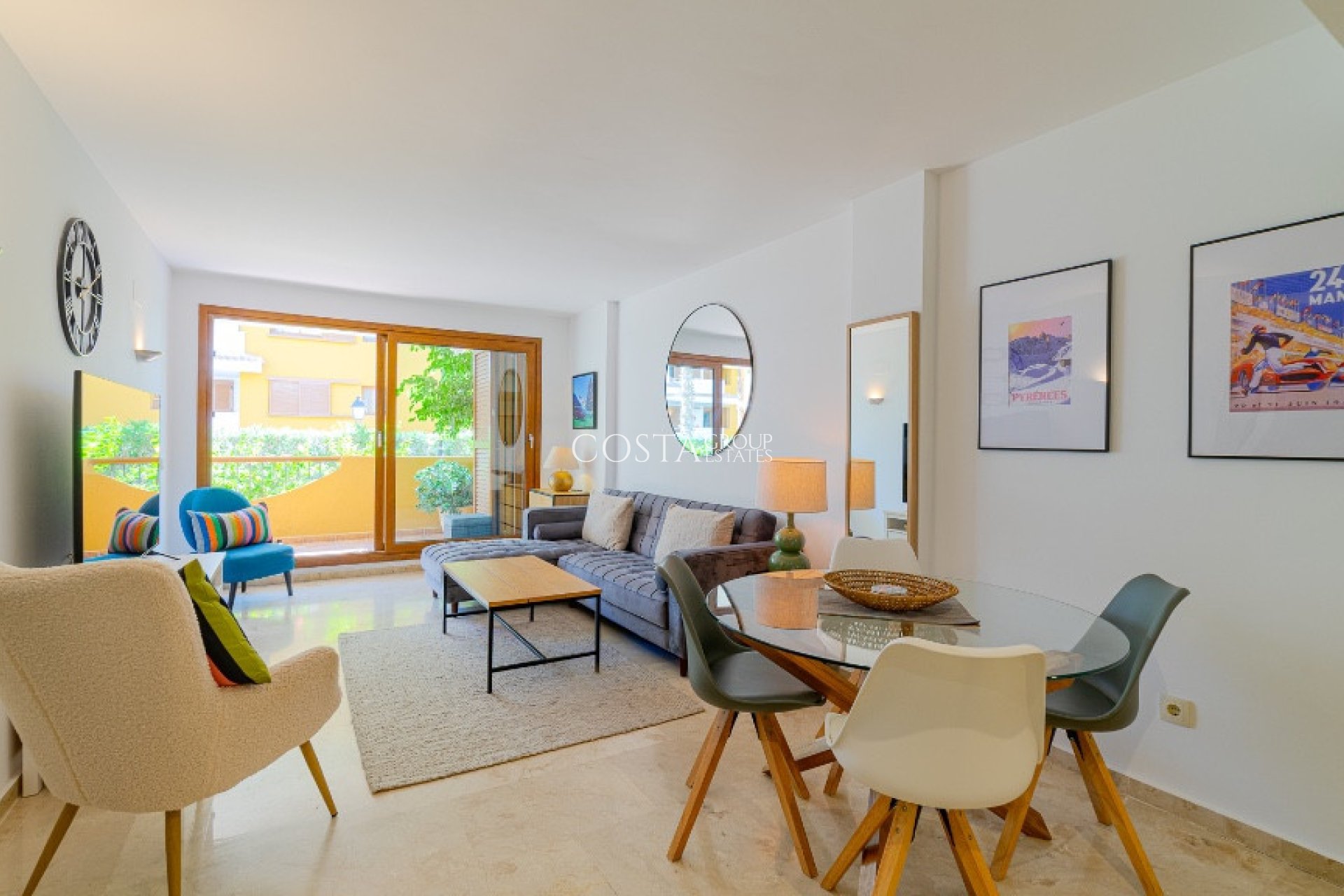 Odsprzedaż - Apartments -
Orihuela Costa - Punta Prima