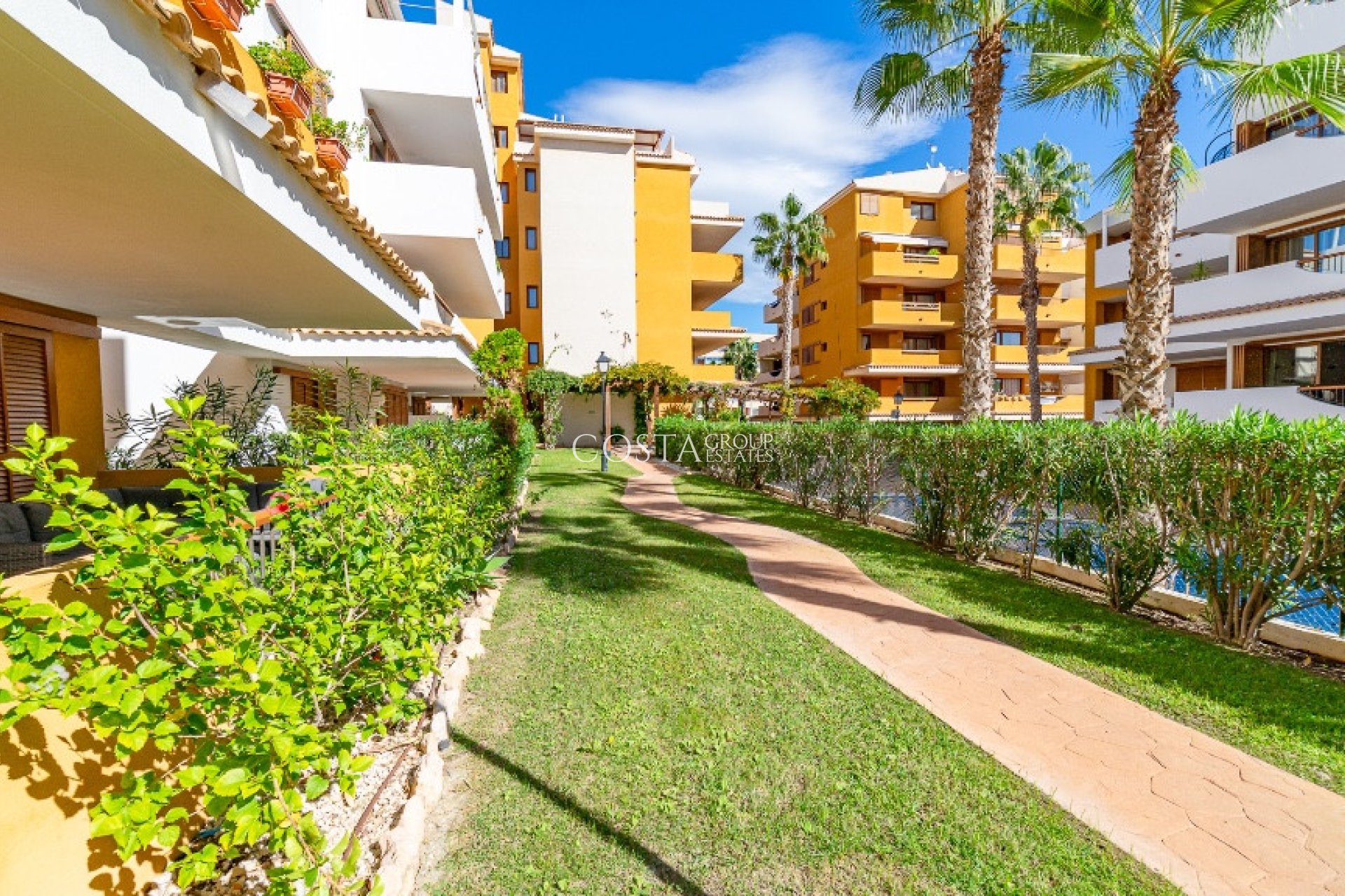 Odsprzedaż - Apartments -
Orihuela Costa - Punta Prima