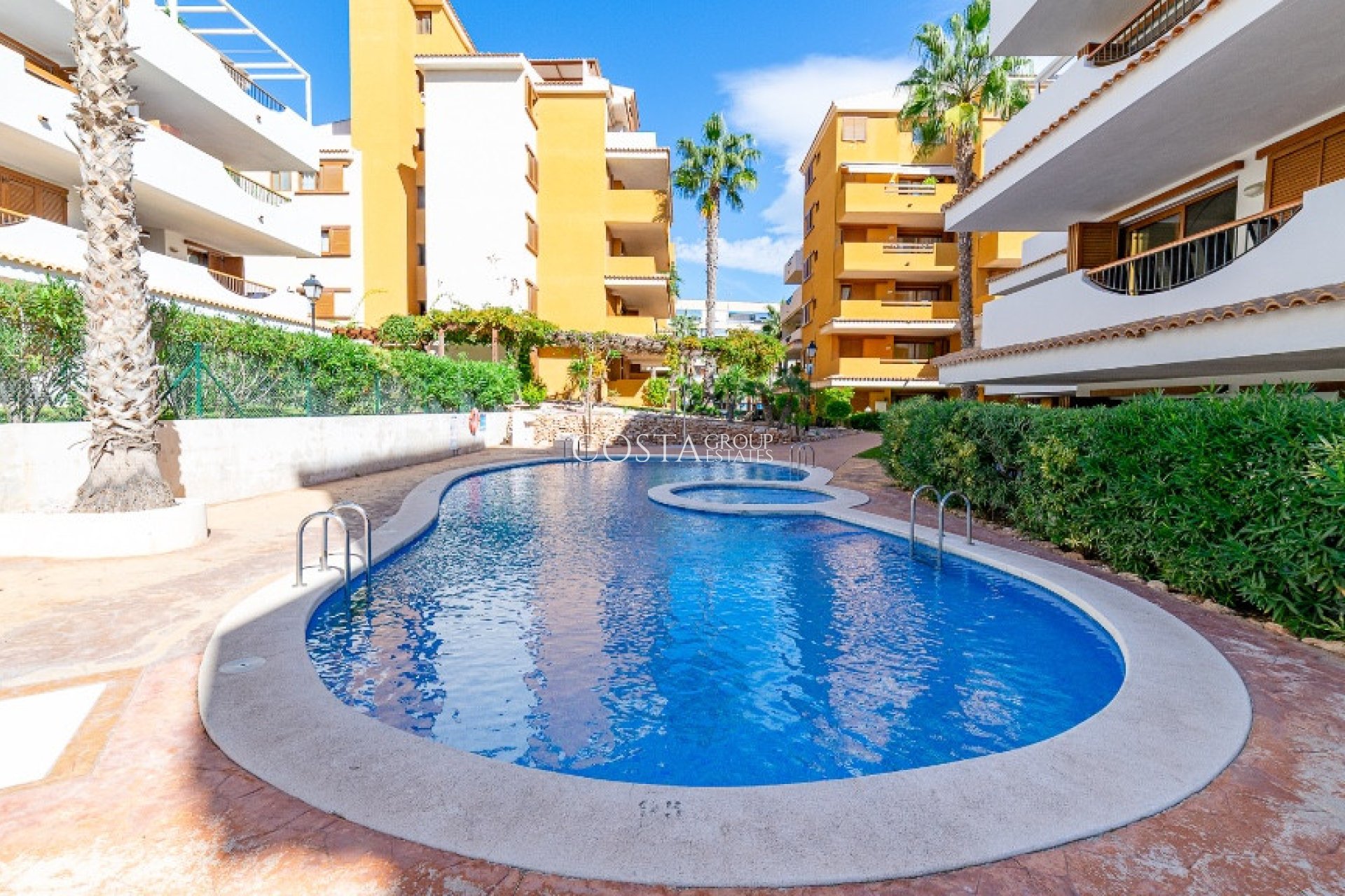Odsprzedaż - Apartments -
Orihuela Costa - Punta Prima