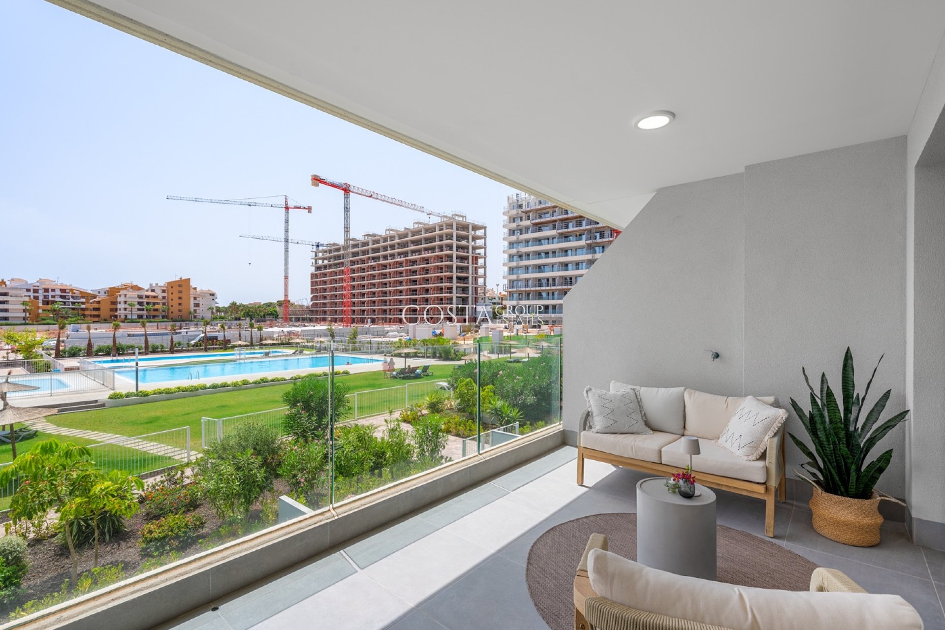 Odsprzedaż - Apartments -
Orihuela Costa - Punta Prima