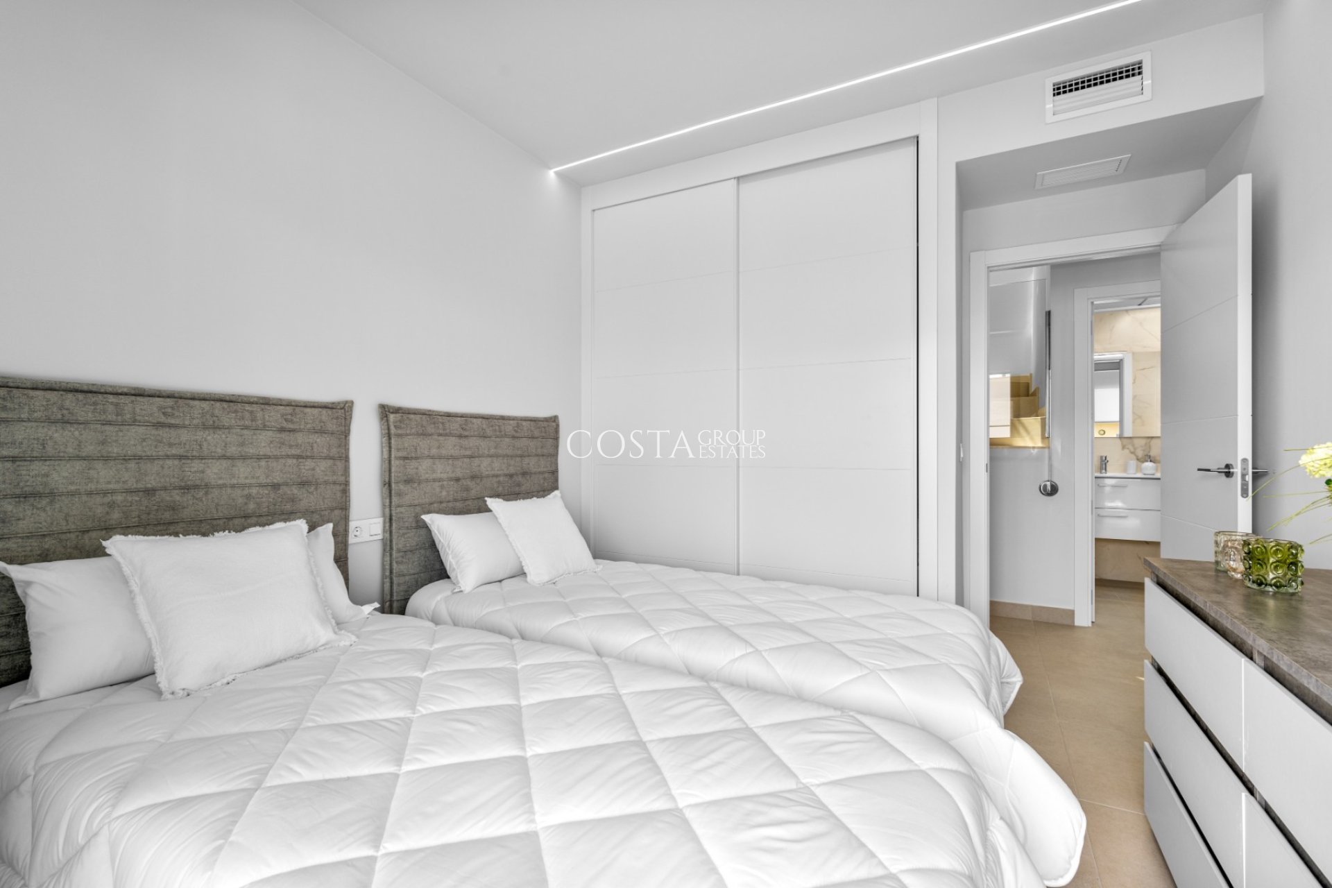 Odsprzedaż - Apartments -
Orihuela Costa - Villamartín