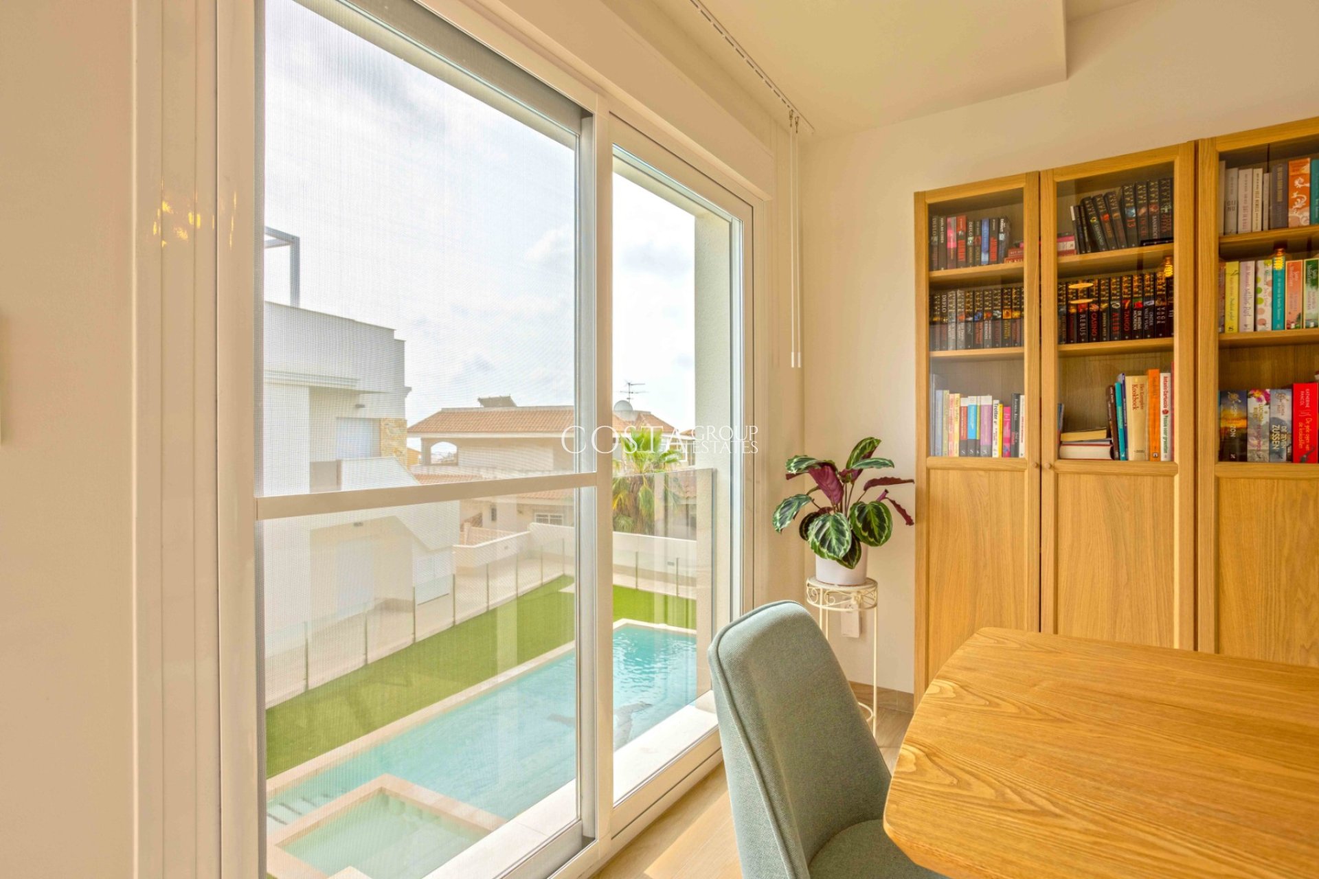 Odsprzedaż - Apartments -
Orihuela Costa - Villamartín