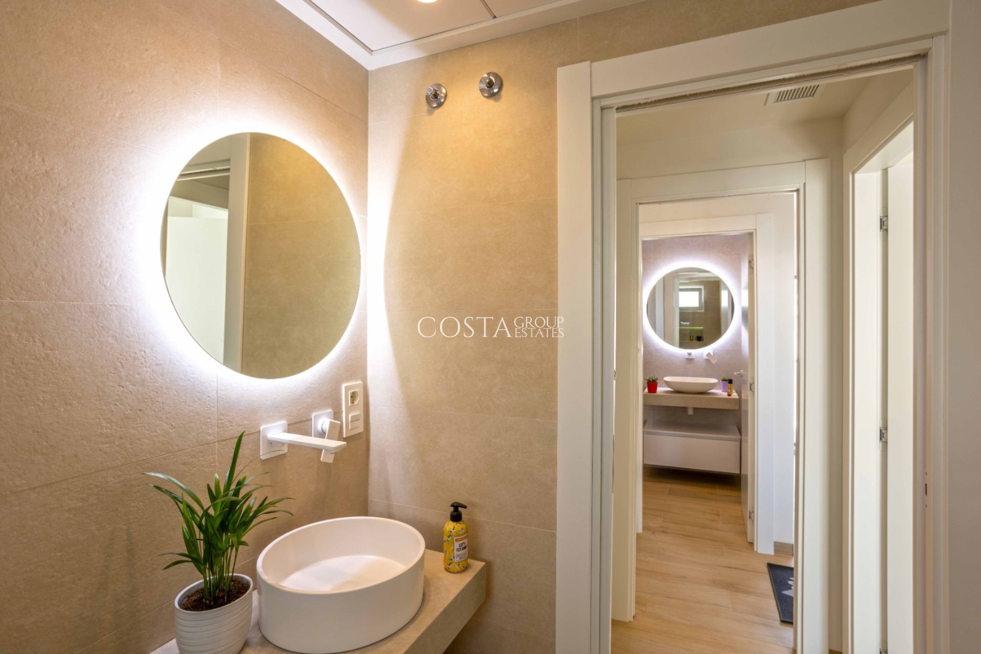 Odsprzedaż - Apartments -
Orihuela Costa - Villamartín