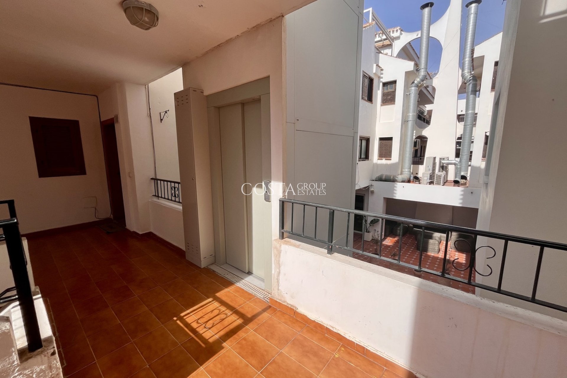 Odsprzedaż - Apartments -
Orihuela Costa - Villamartin