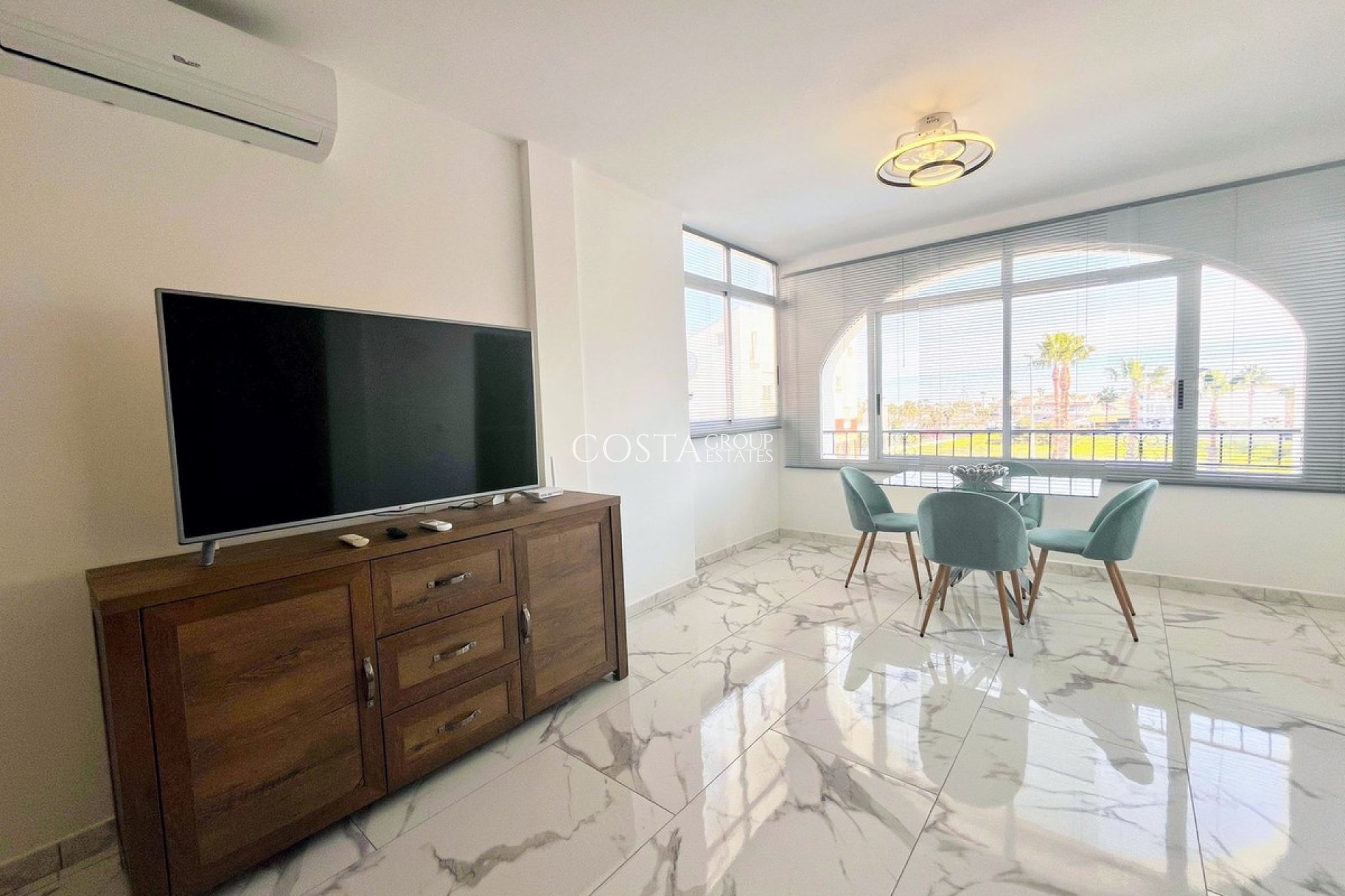 Odsprzedaż - Apartments -
Orihuela Costa - Villamartin