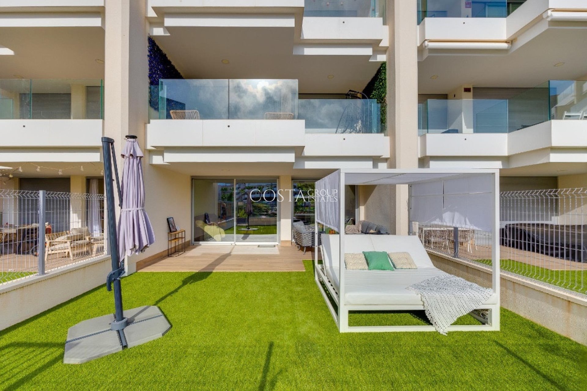 Odsprzedaż - Apartments -
Orihuela Costa - Villamartin