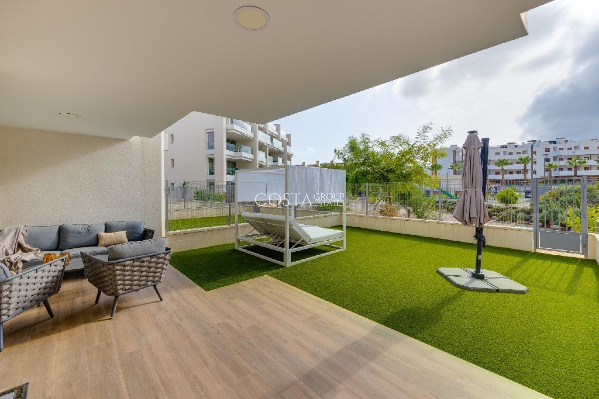 Odsprzedaż - Apartments -
Orihuela Costa - Villamartin