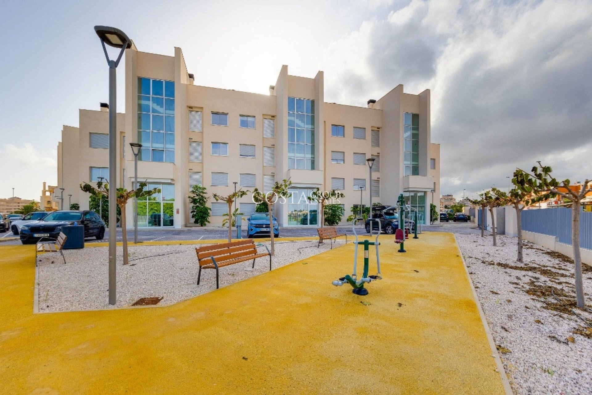Odsprzedaż - Apartments -
Orihuela Costa - Villamartin