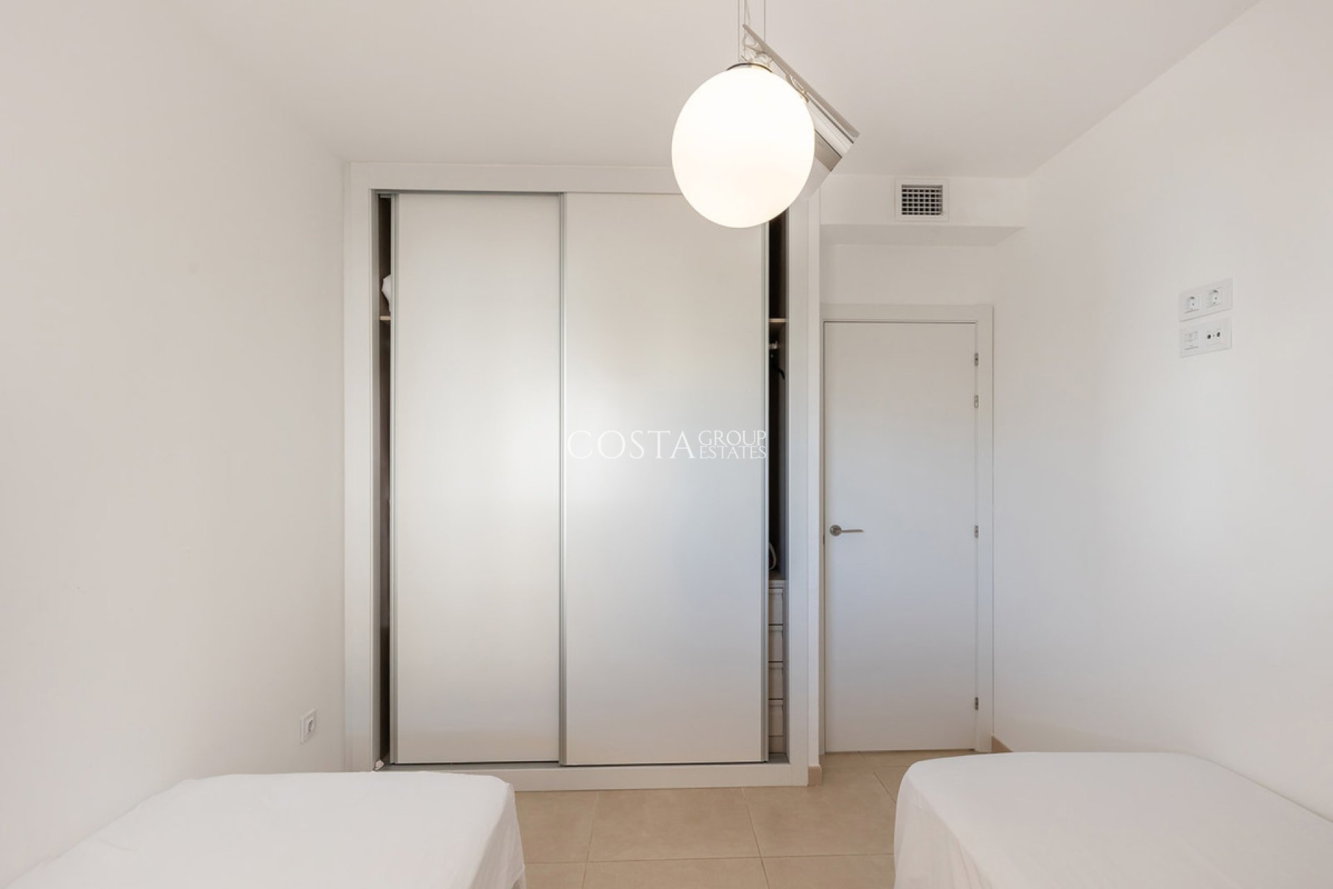 Odsprzedaż - Apartments -
Orihuela Costa - Villamartin