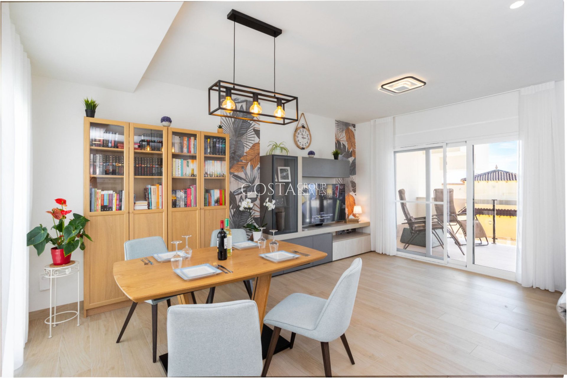 Odsprzedaż - Apartments -
Orihuela Costa - Villamartin