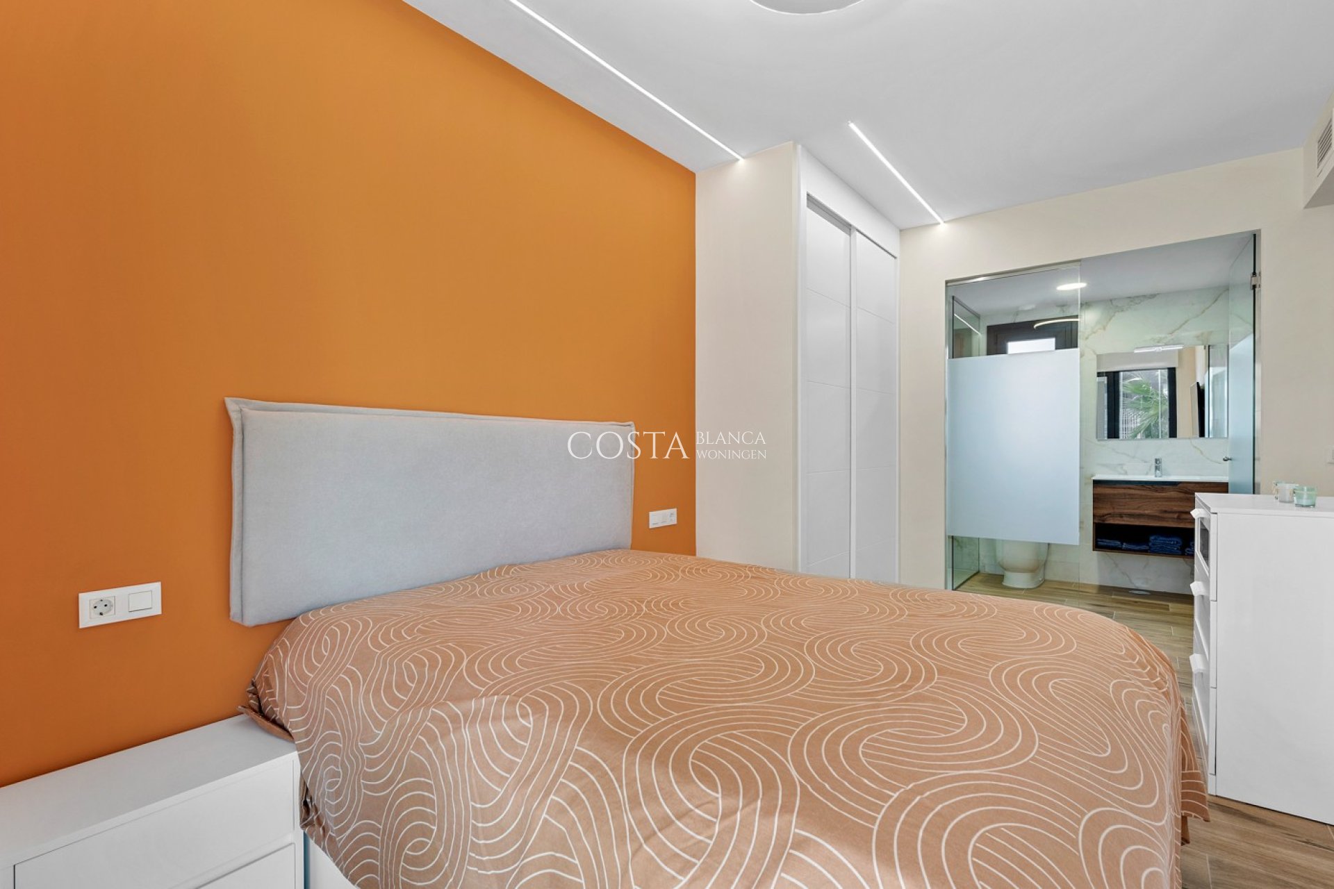 Odsprzedaż - Apartments -
Orihuela Costa - Villamartín
