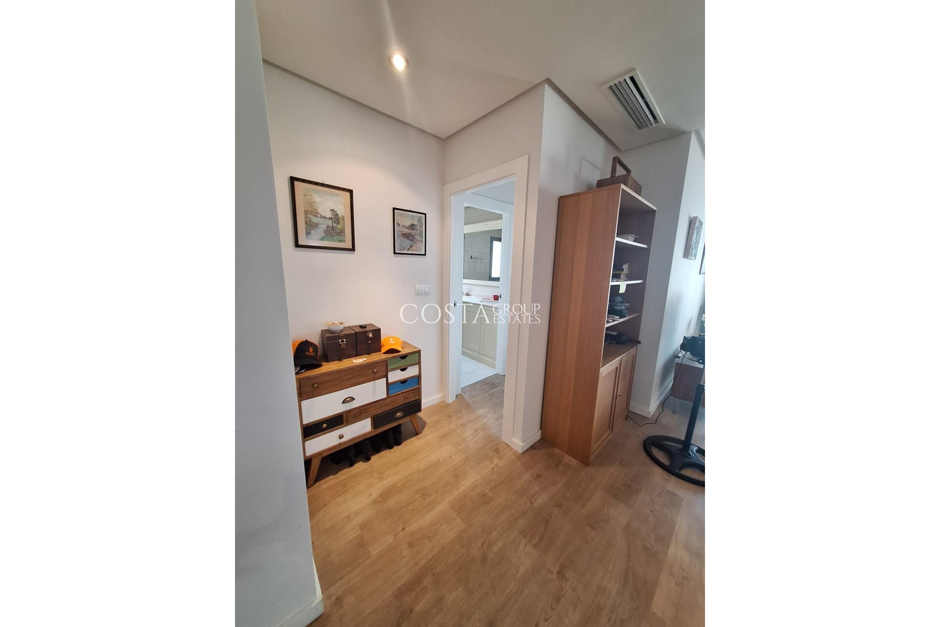 Odsprzedaż - Apartments -
Orihuela - Orihuela Costa