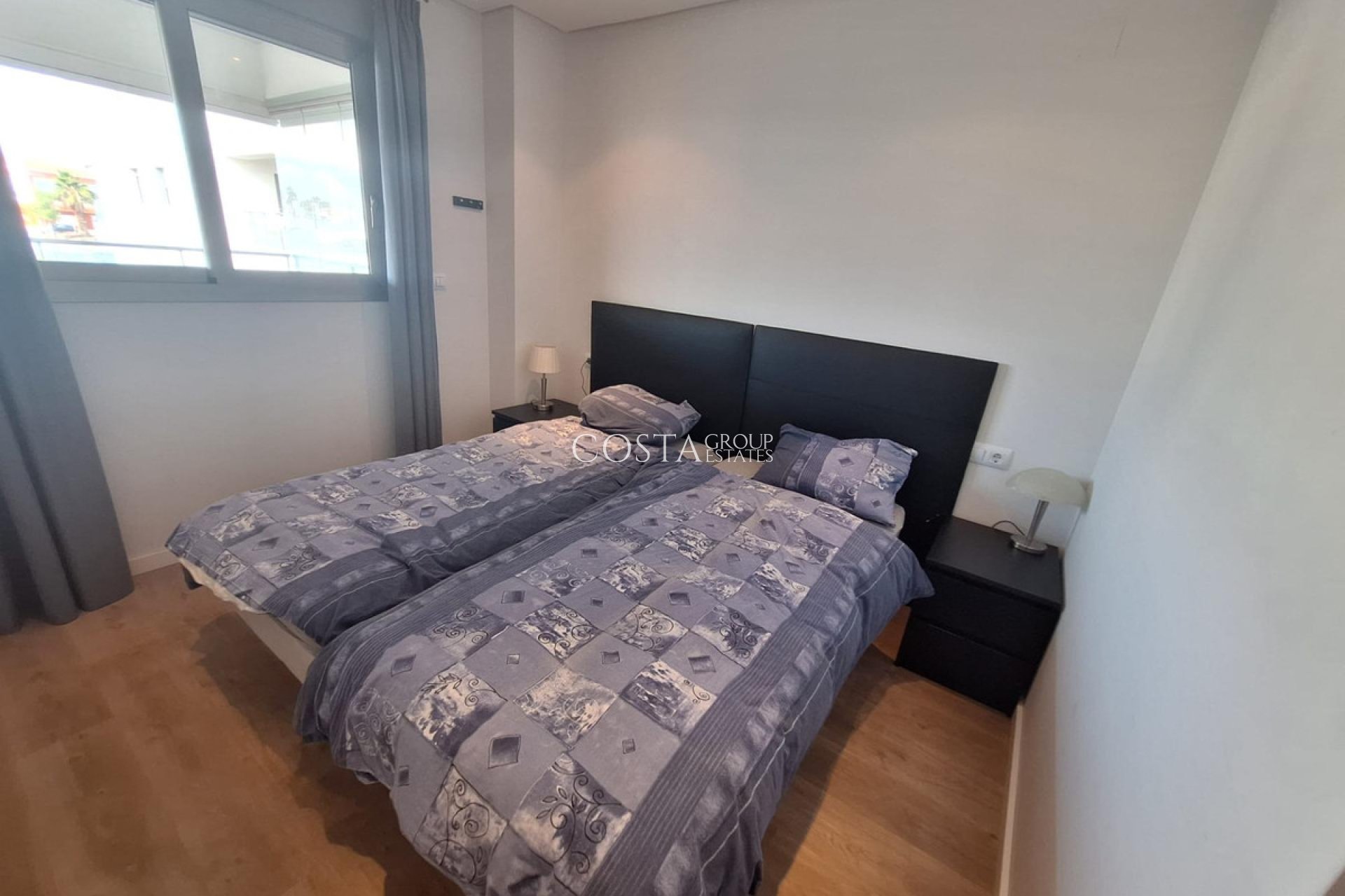 Odsprzedaż - Apartments -
Orihuela - Orihuela Costa