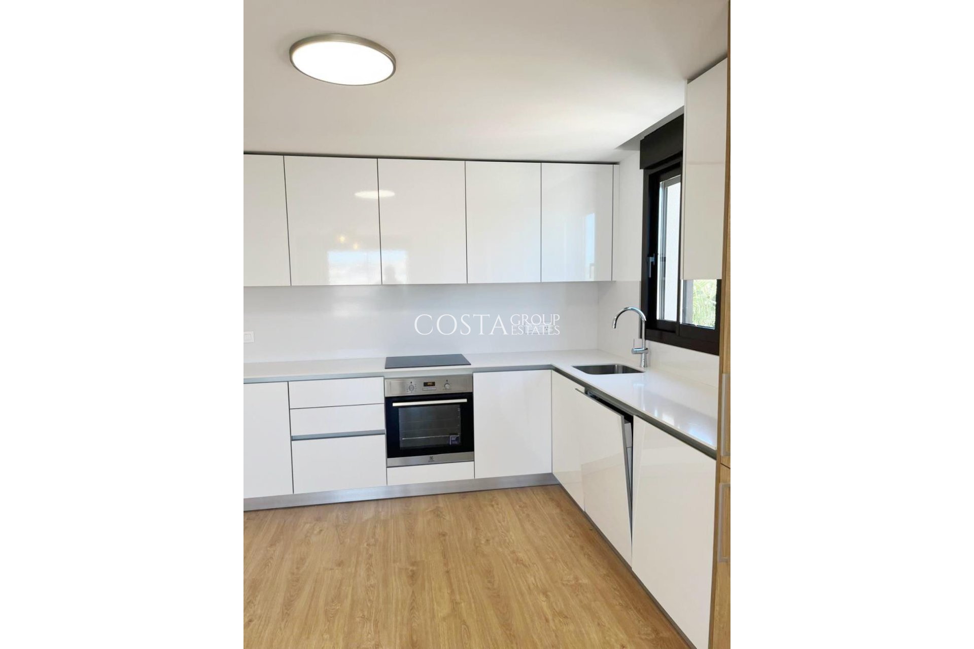 Odsprzedaż - Apartments -
Orihuela - Orihuela Costa