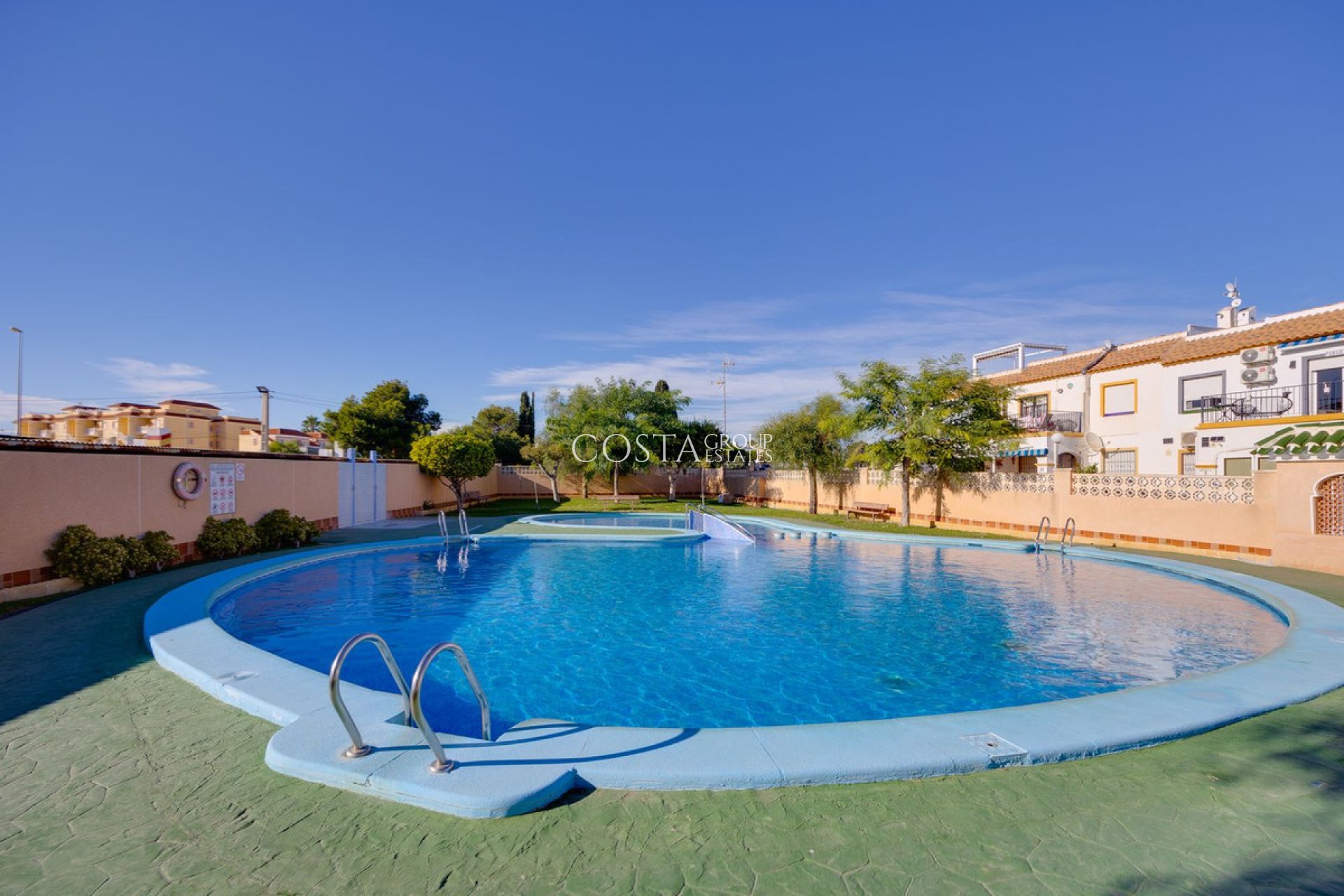 Odsprzedaż - Apartments -
Orihuela - Orihuela Costa