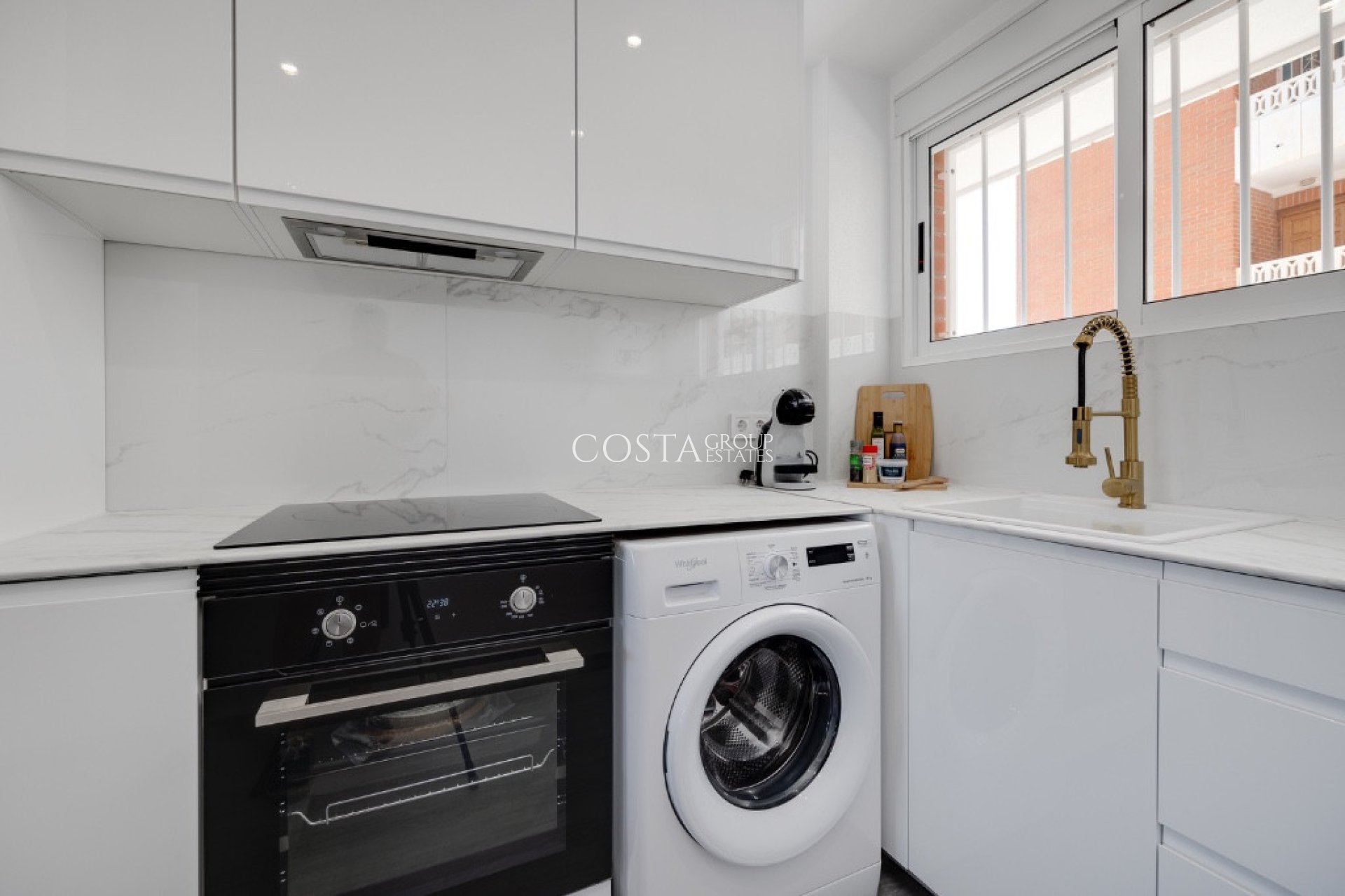 Odsprzedaż - Apartments -
Orihuela - Punta Prima