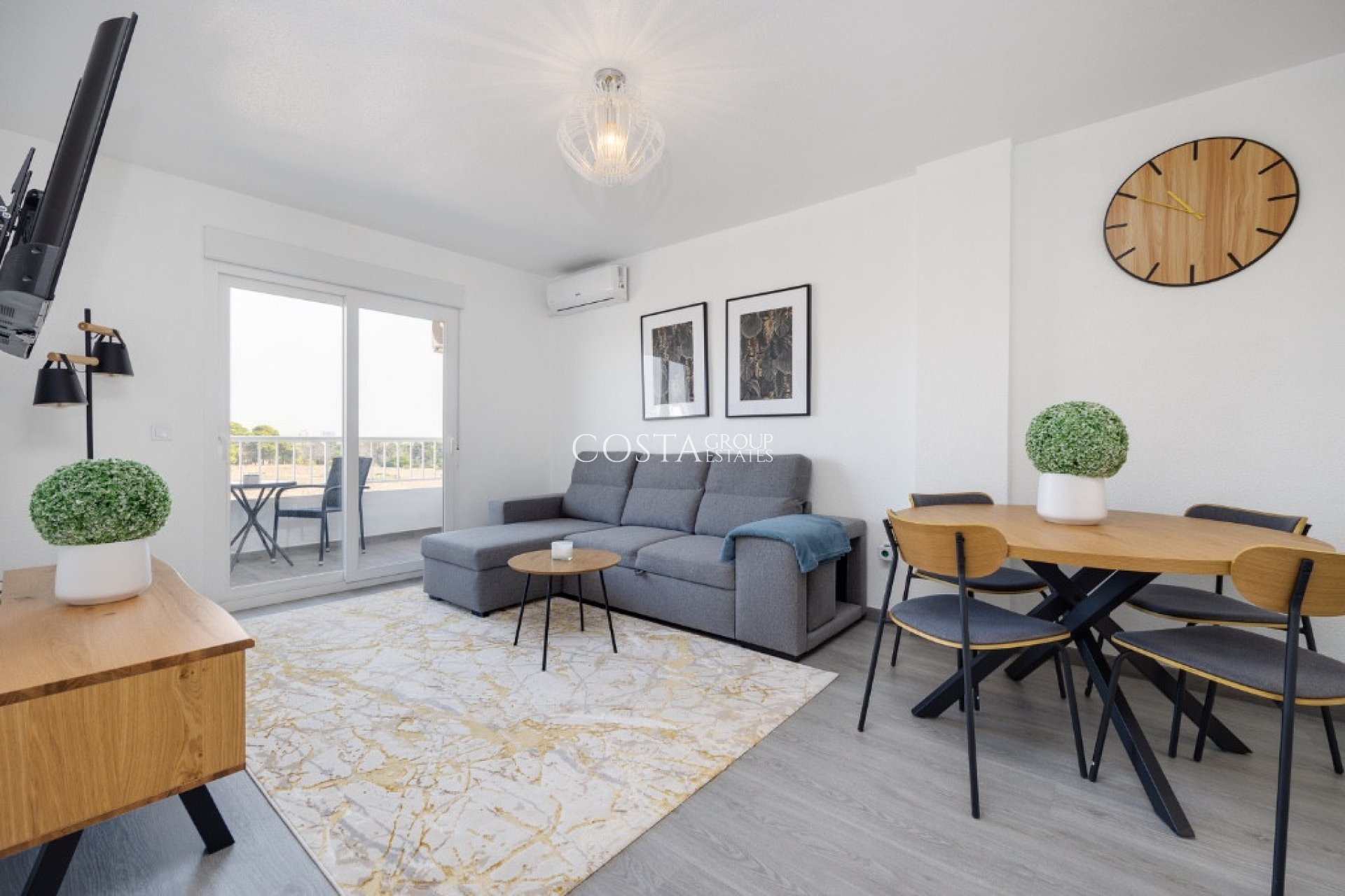 Odsprzedaż - Apartments -
Orihuela - Punta Prima