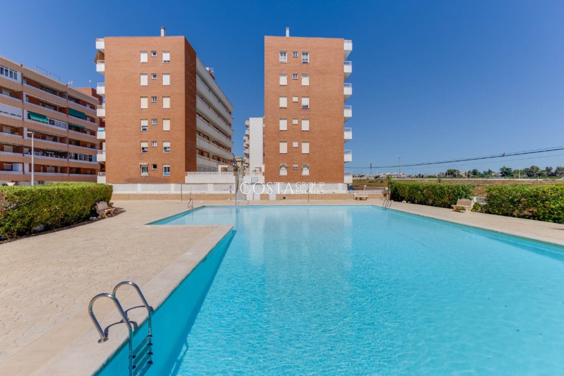 Odsprzedaż - Apartments -
Orihuela - Punta Prima