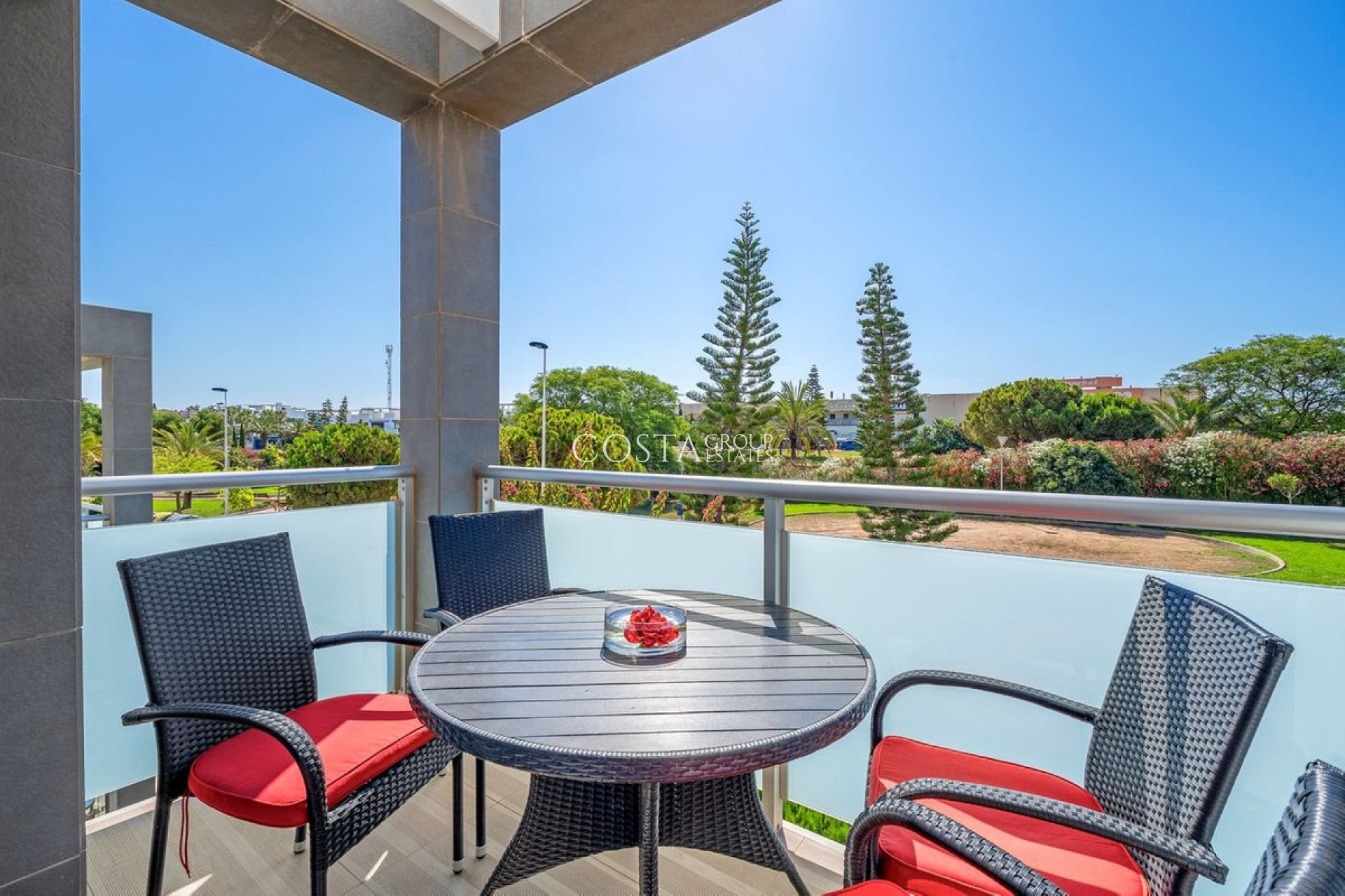 Odsprzedaż - Apartments -
Orihuela - Punta Prima