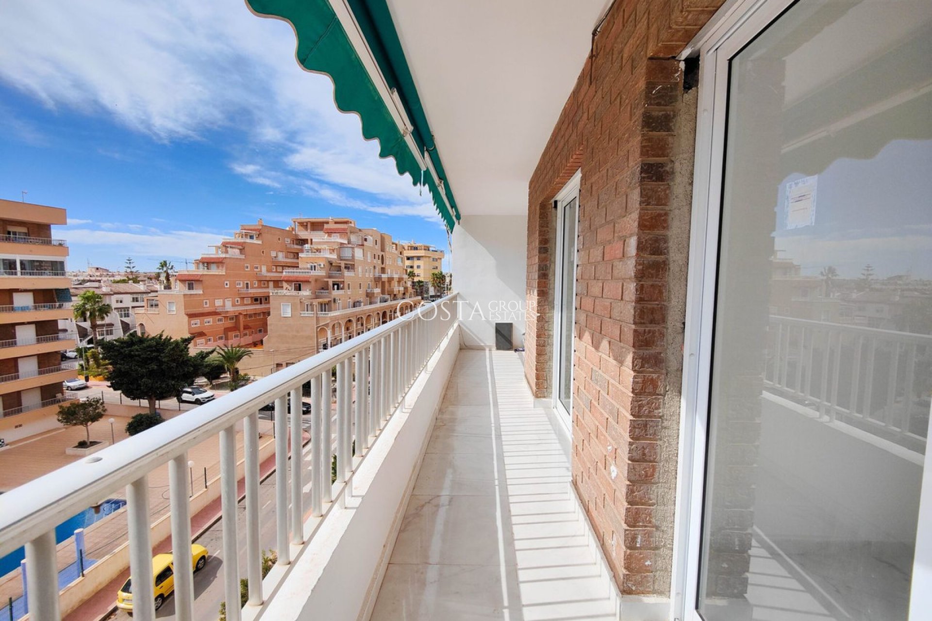 Odsprzedaż - Apartments -
Orihuela - Punta Prima