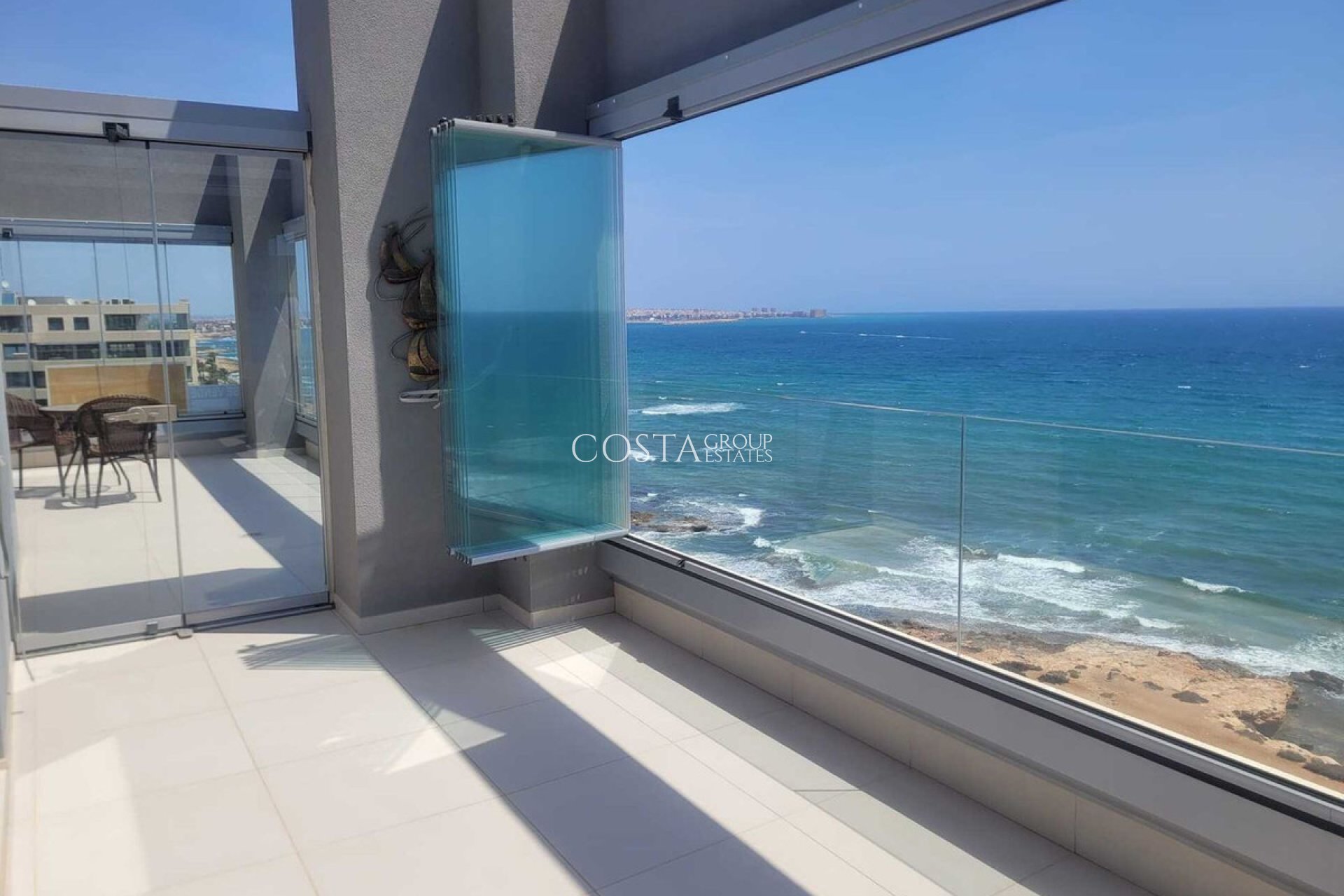 Odsprzedaż - Apartments -
Orihuela - Punta Prima