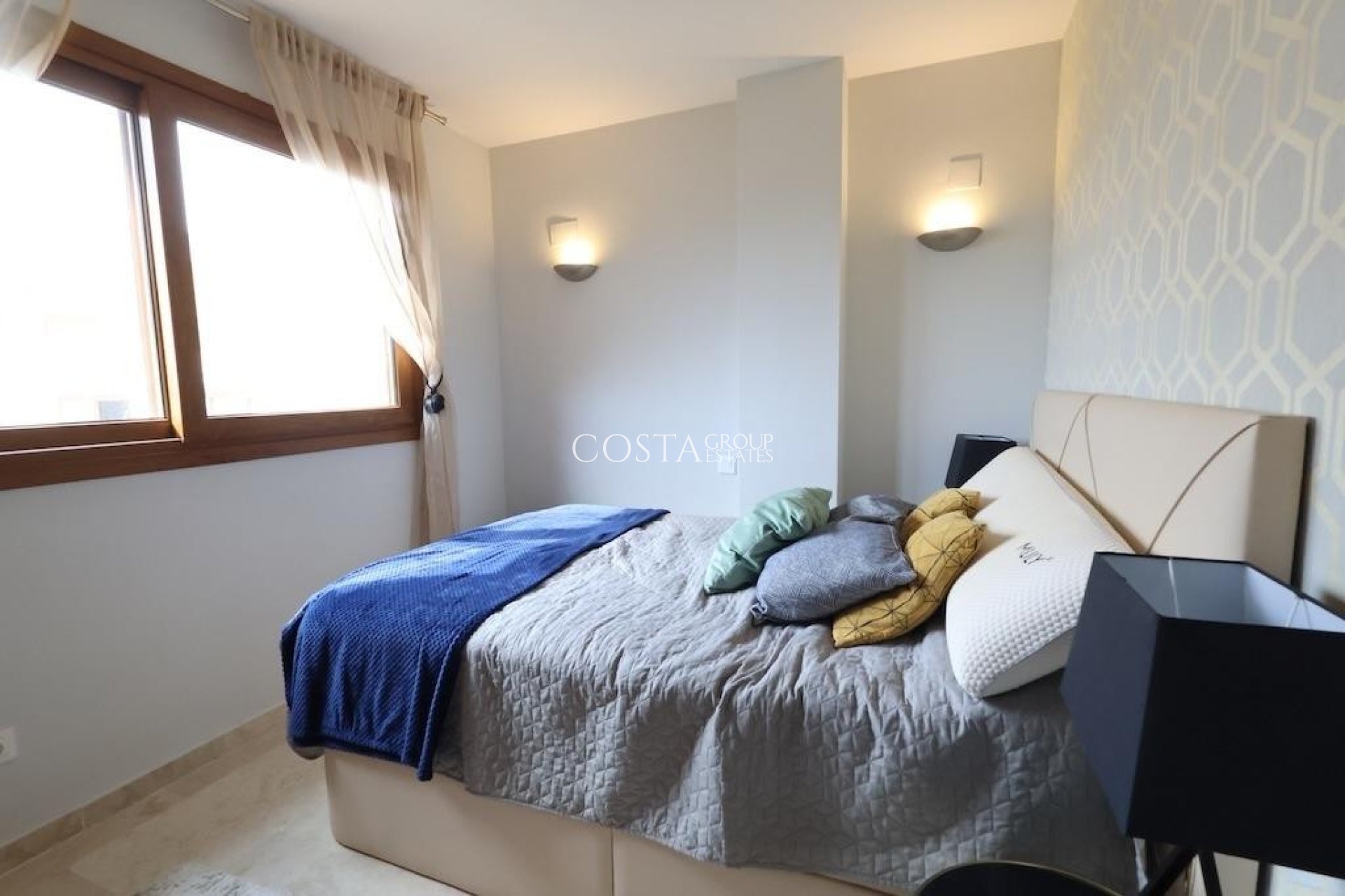 Odsprzedaż - Apartments -
Orihuela - Punta Prima