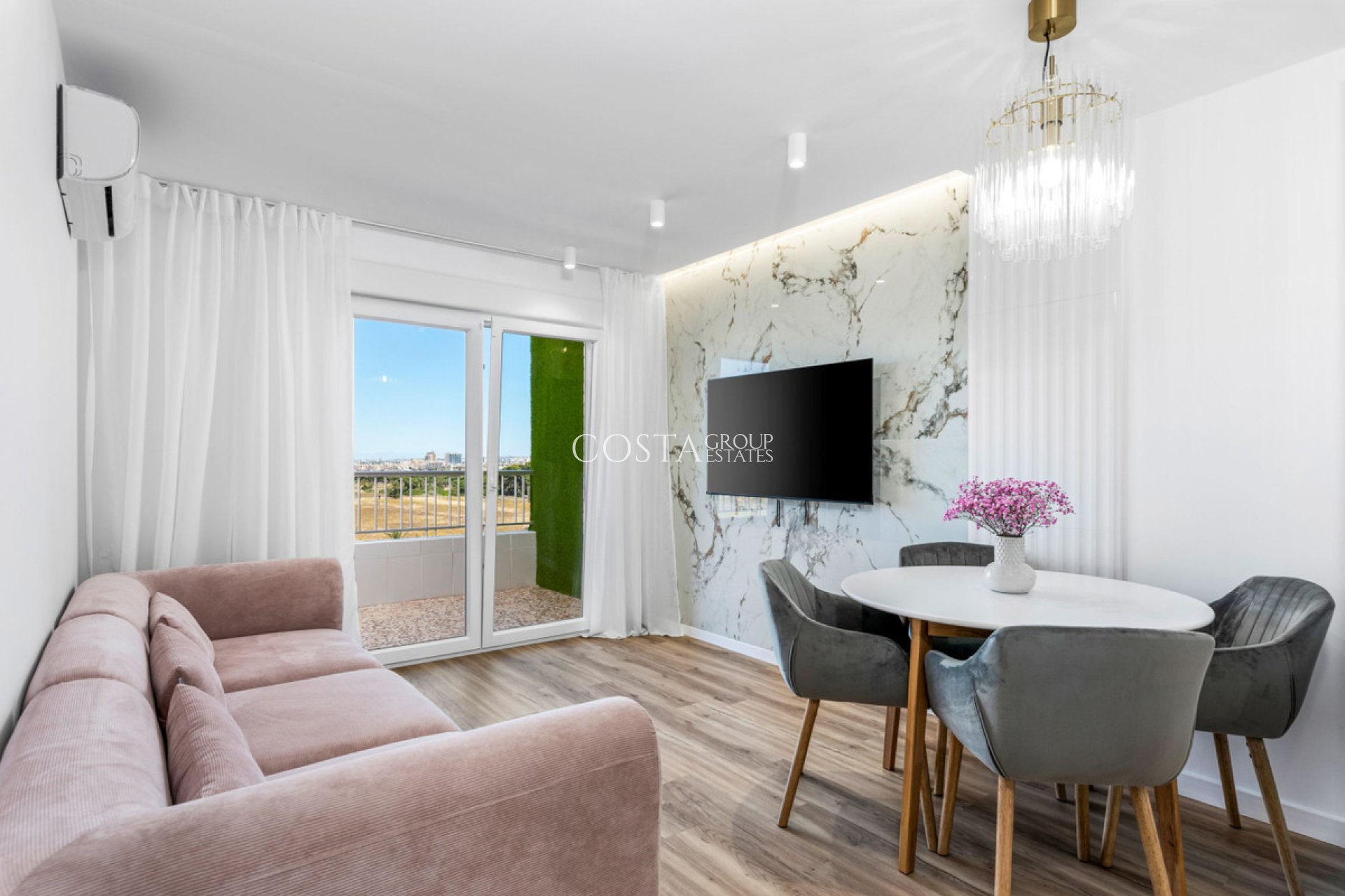Odsprzedaż - Apartments -
Orihuela - Punta Prima