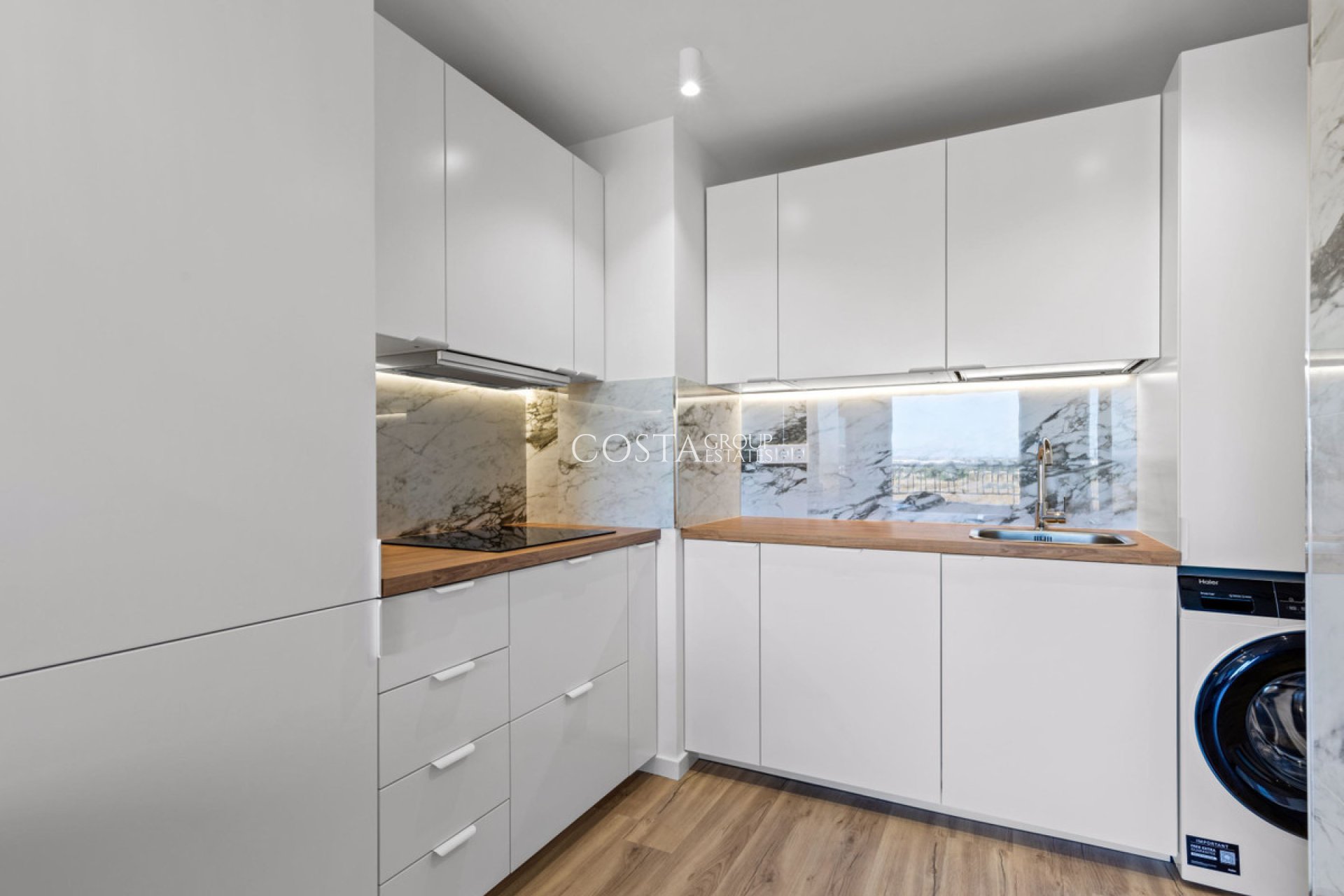 Odsprzedaż - Apartments -
Orihuela - Punta Prima