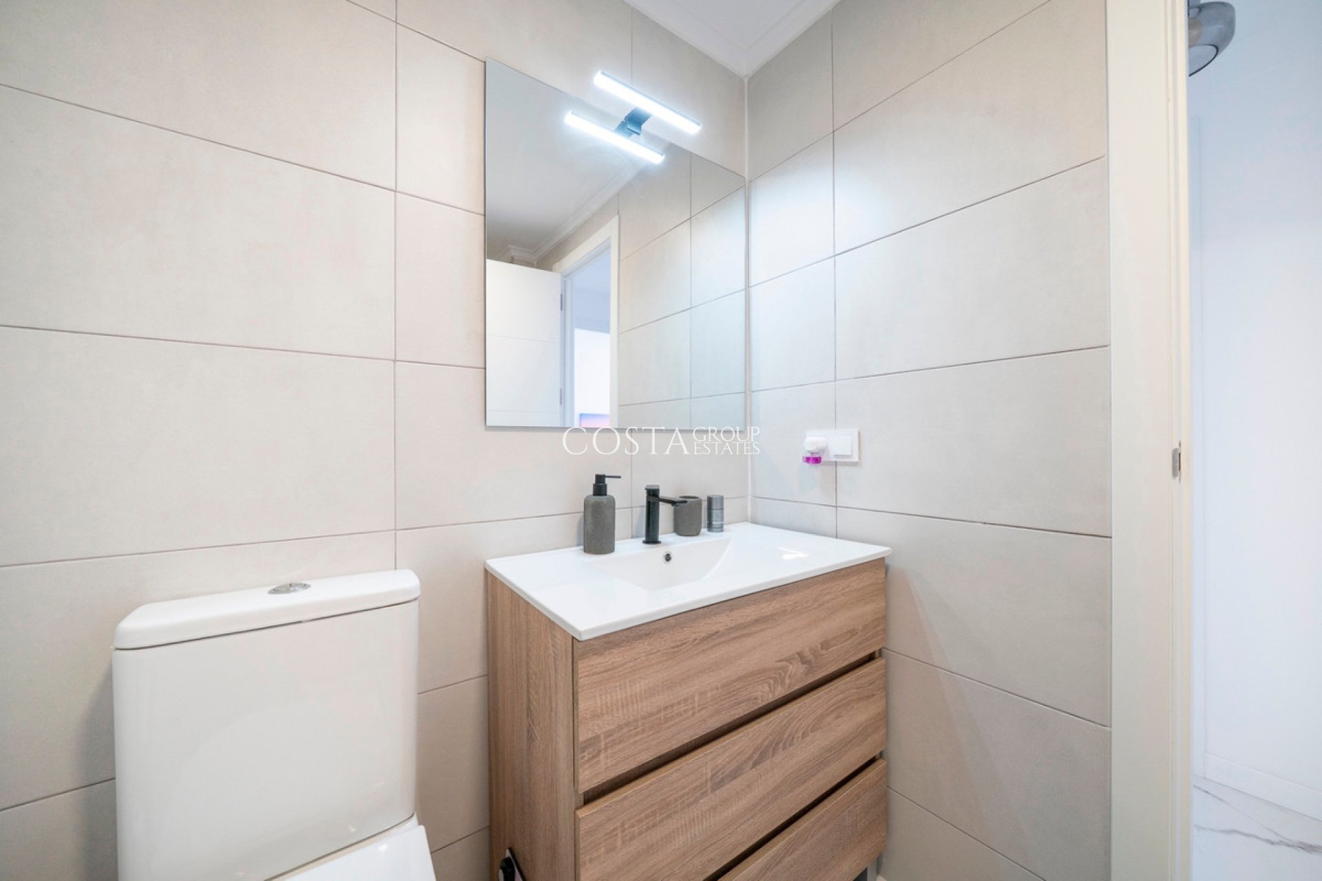 Odsprzedaż - Apartments -
Orihuela - Punta Prima