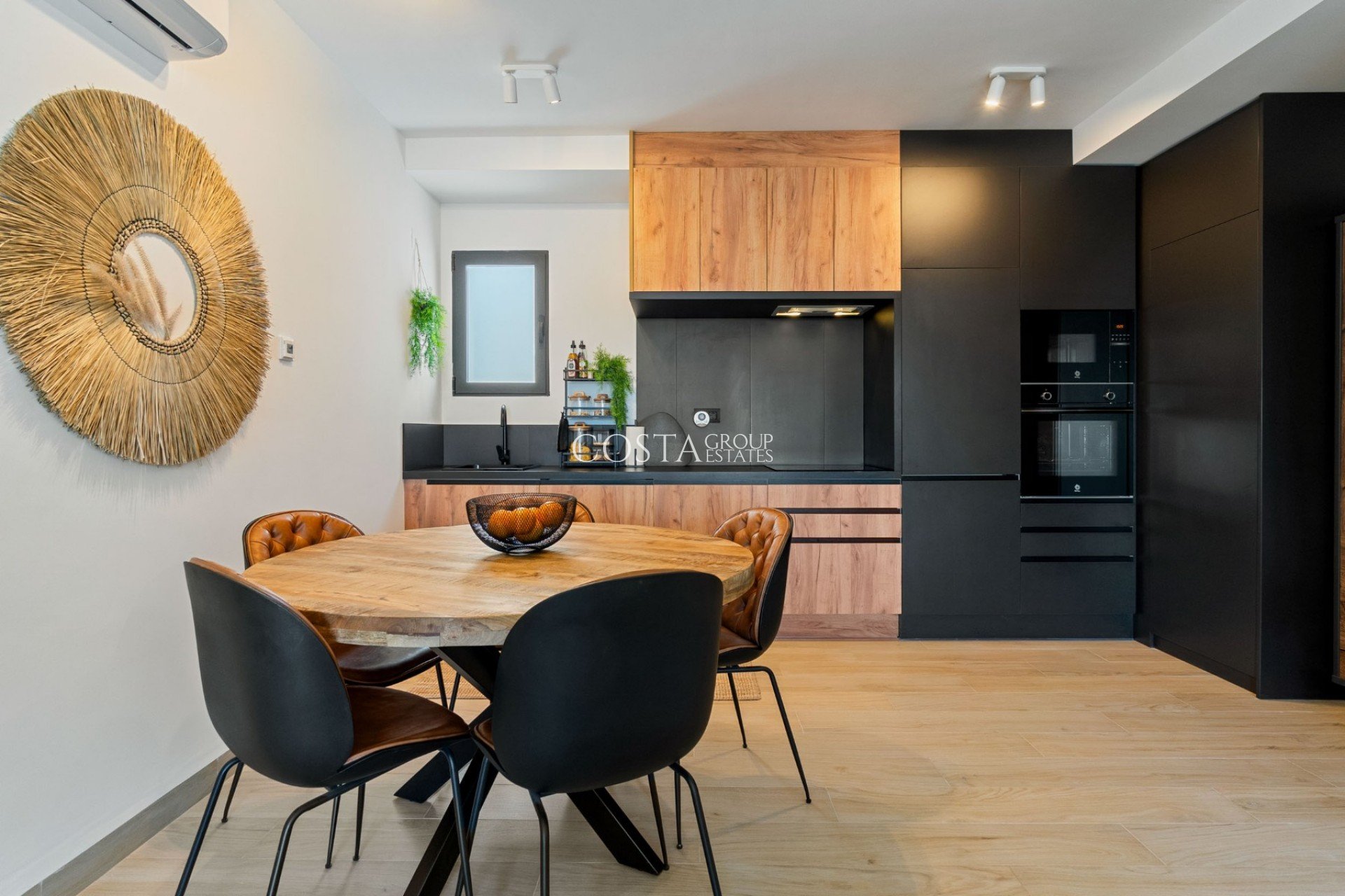 Odsprzedaż - Apartments -
San Miguel de Salinas