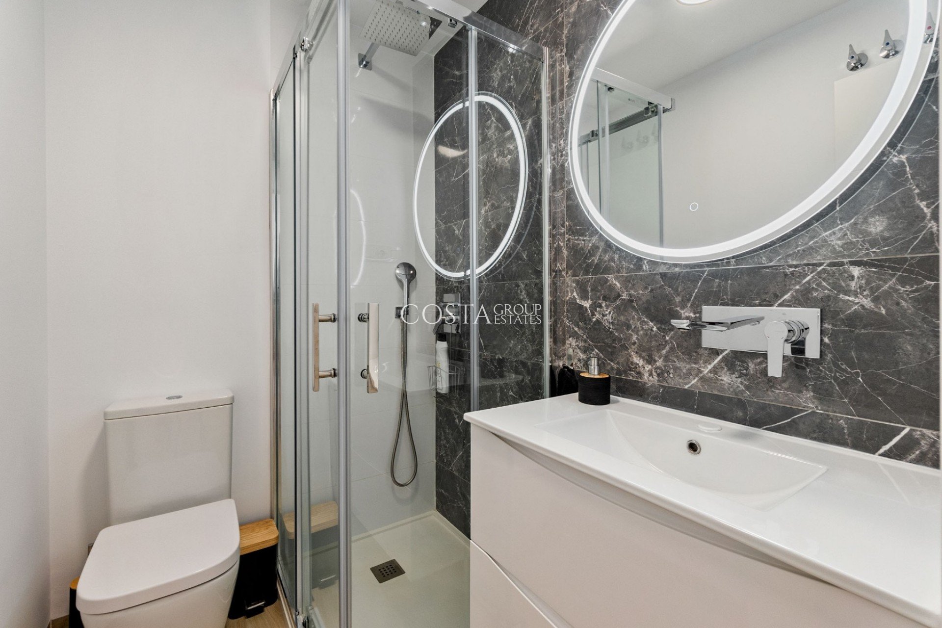 Odsprzedaż - Apartments -
San Miguel de Salinas