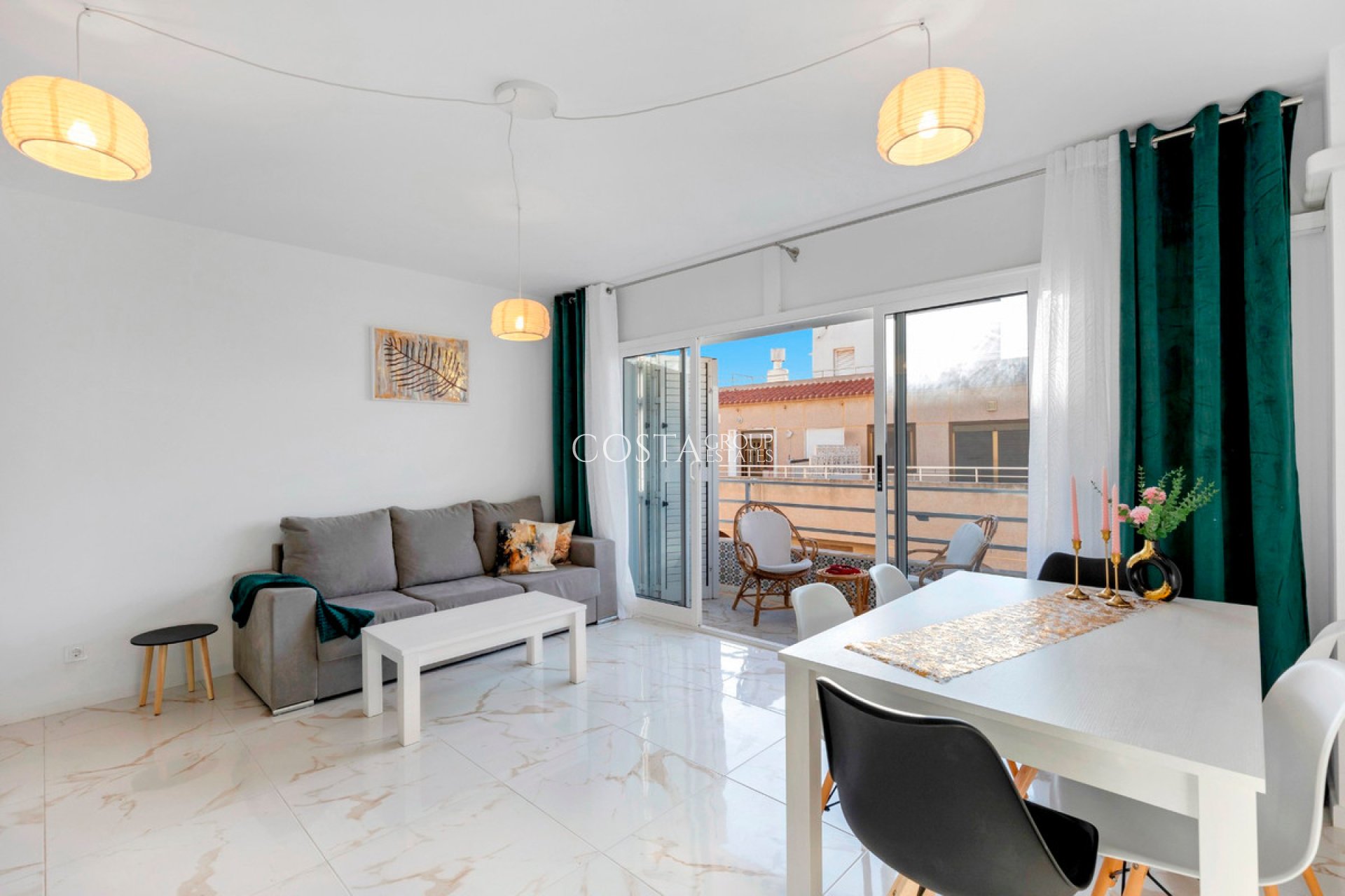 Odsprzedaż - Apartments -
Torrevieja - La Mata