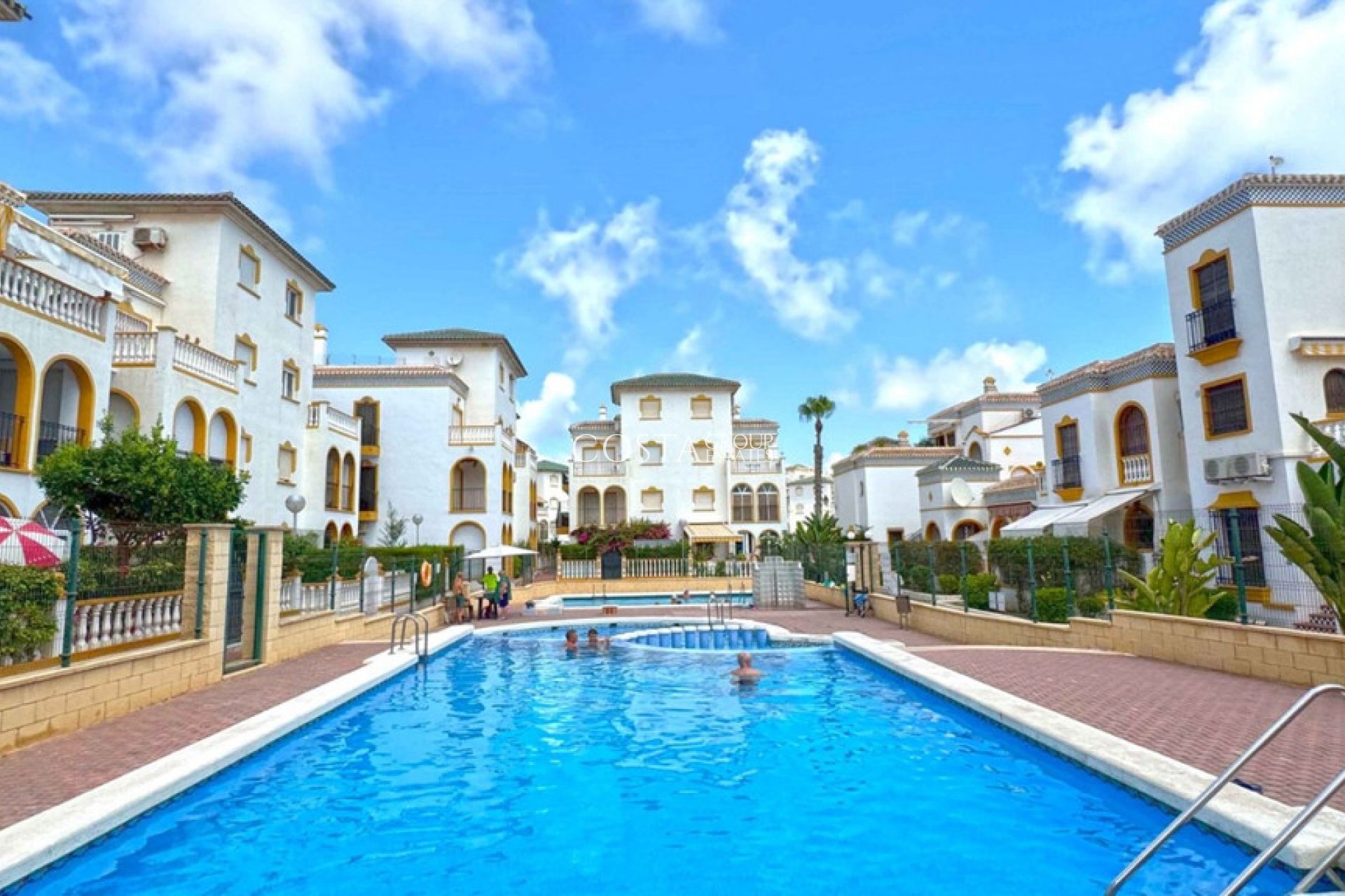 Odsprzedaż - Apartments -
Torrevieja - La Mata