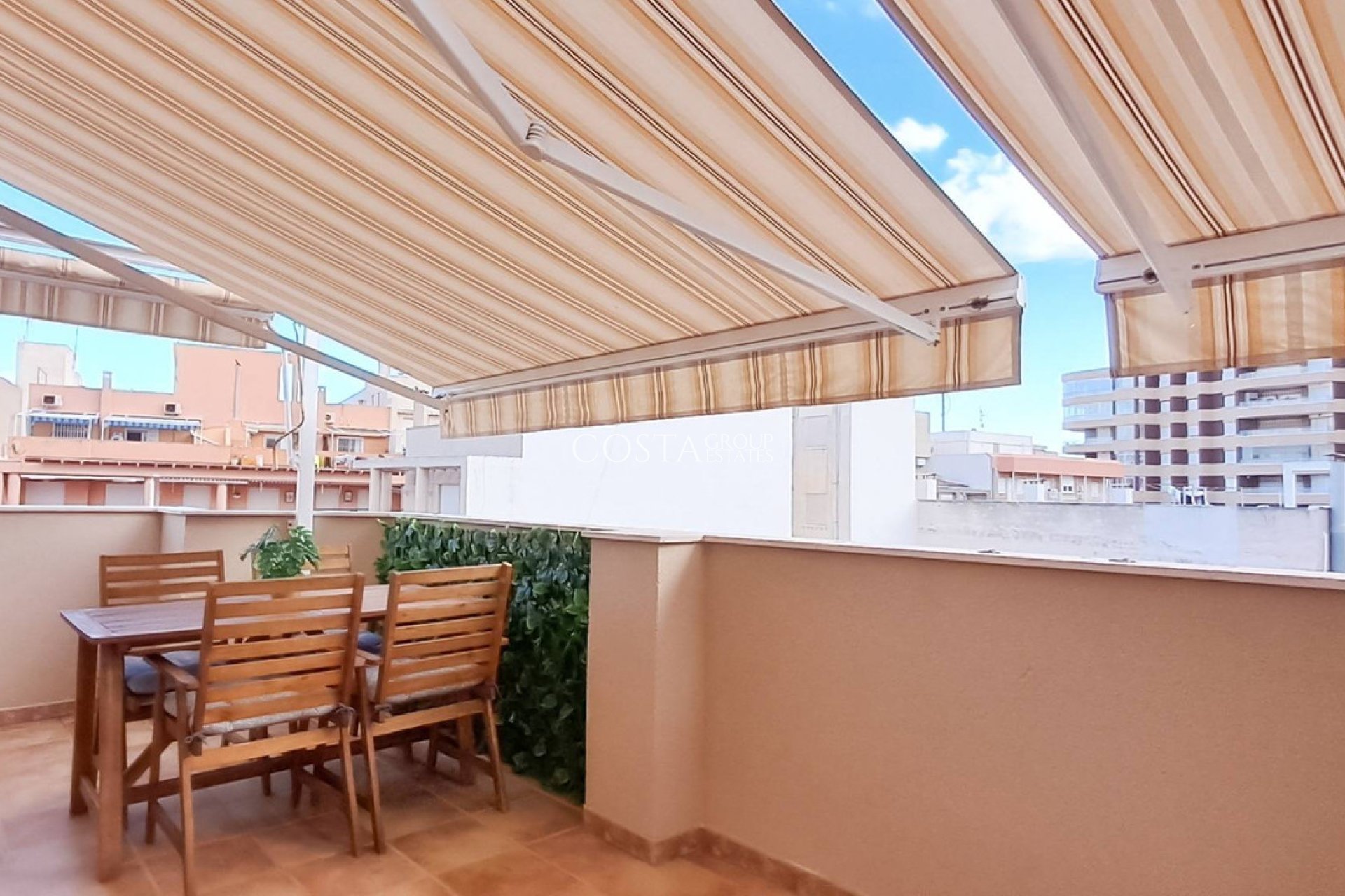 Odsprzedaż - Apartments -
Torrevieja - La Mata