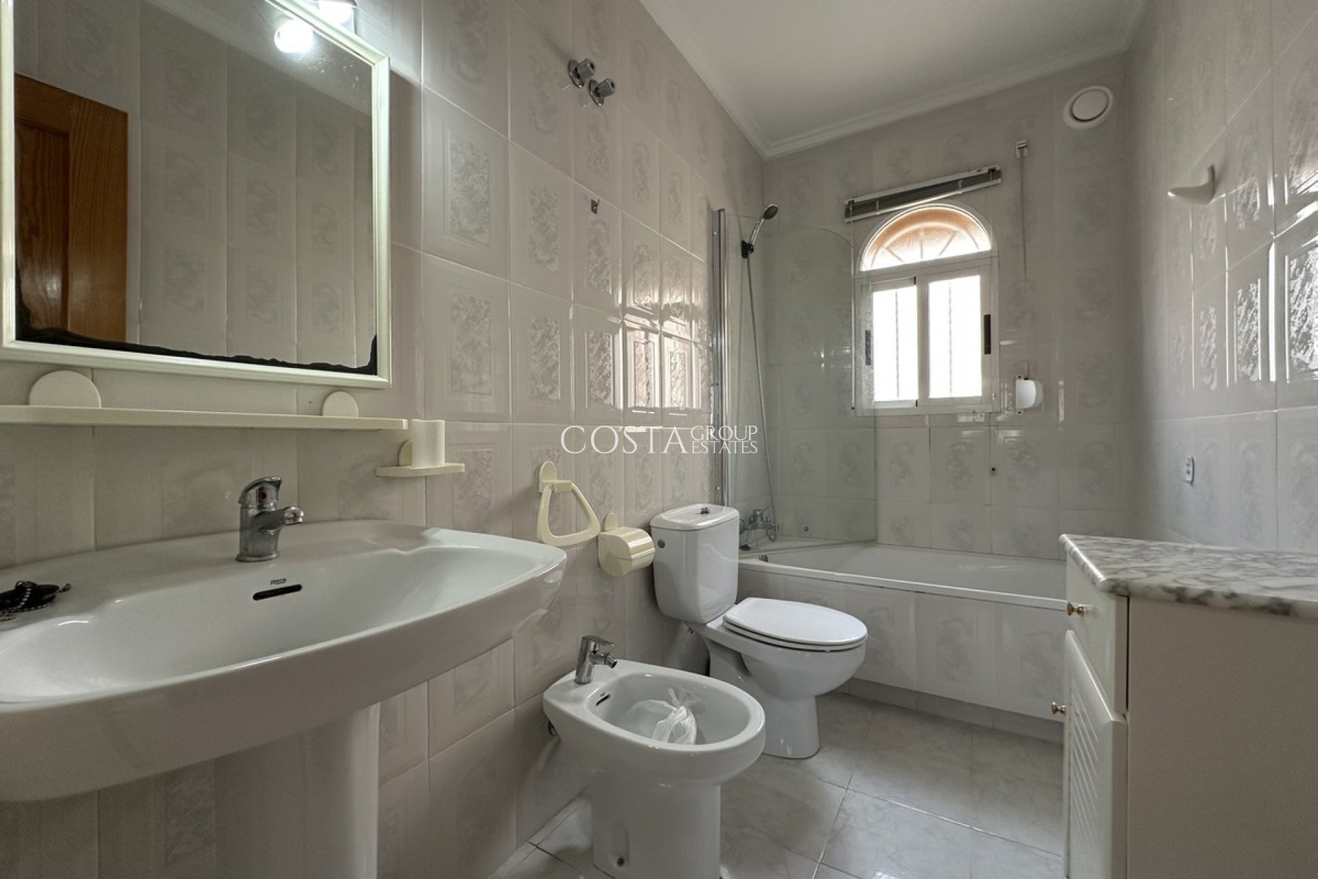 Odsprzedaż - Apartments -
Torrevieja - La Mata