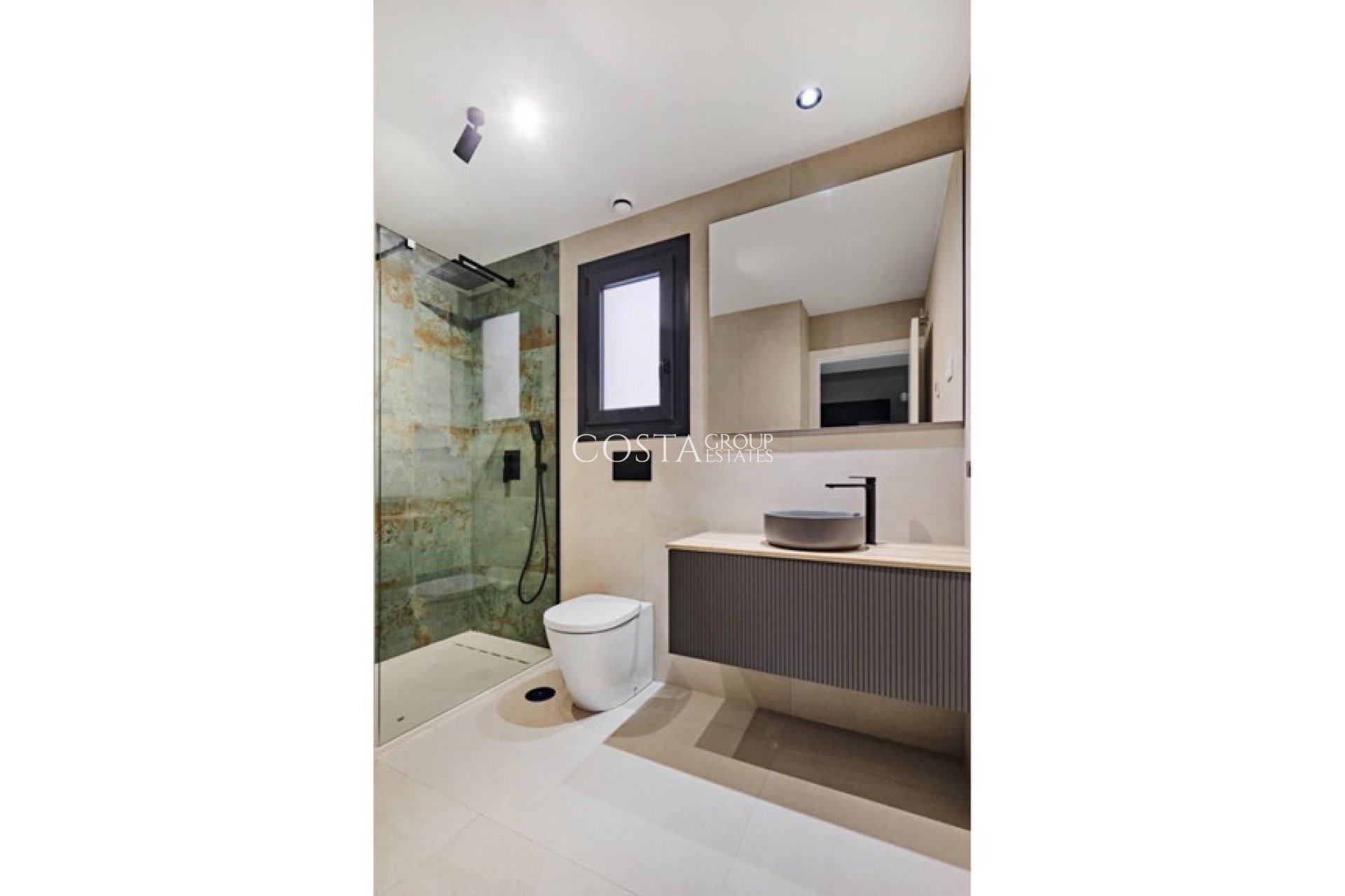 Odsprzedaż - Apartments -
Torrevieja - La Veleta