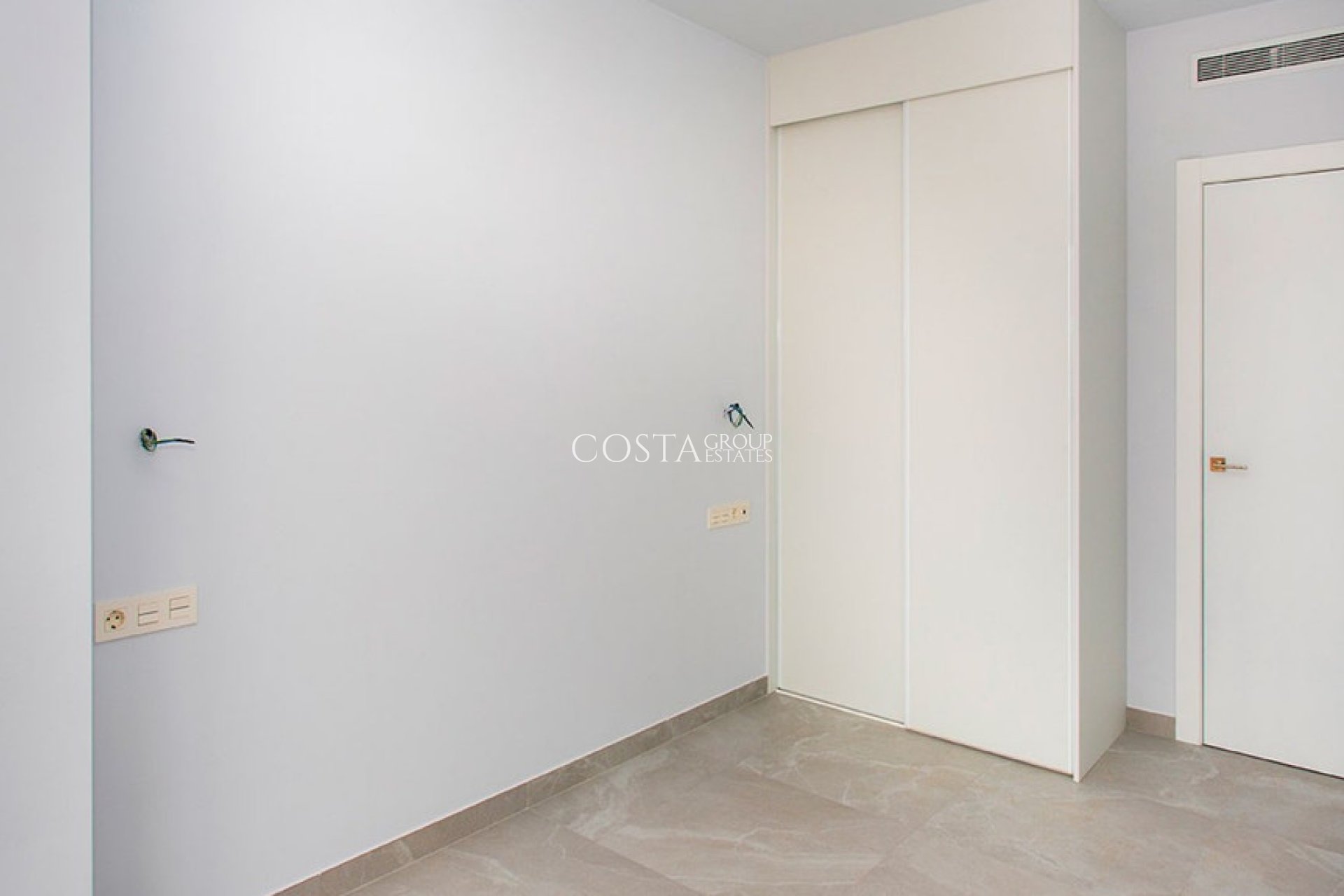 Odsprzedaż - Apartments -
Torrevieja - Playa del Cura