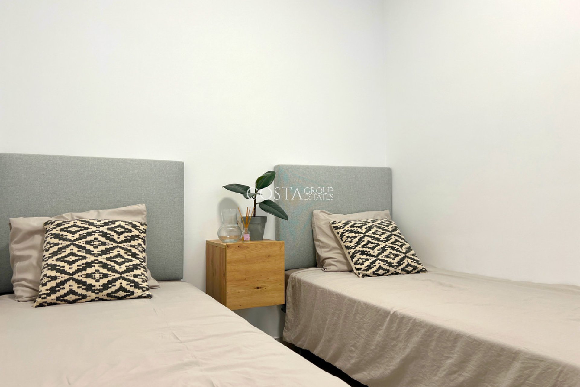 Odsprzedaż - Apartments -
Torrevieja - Playa del Cura