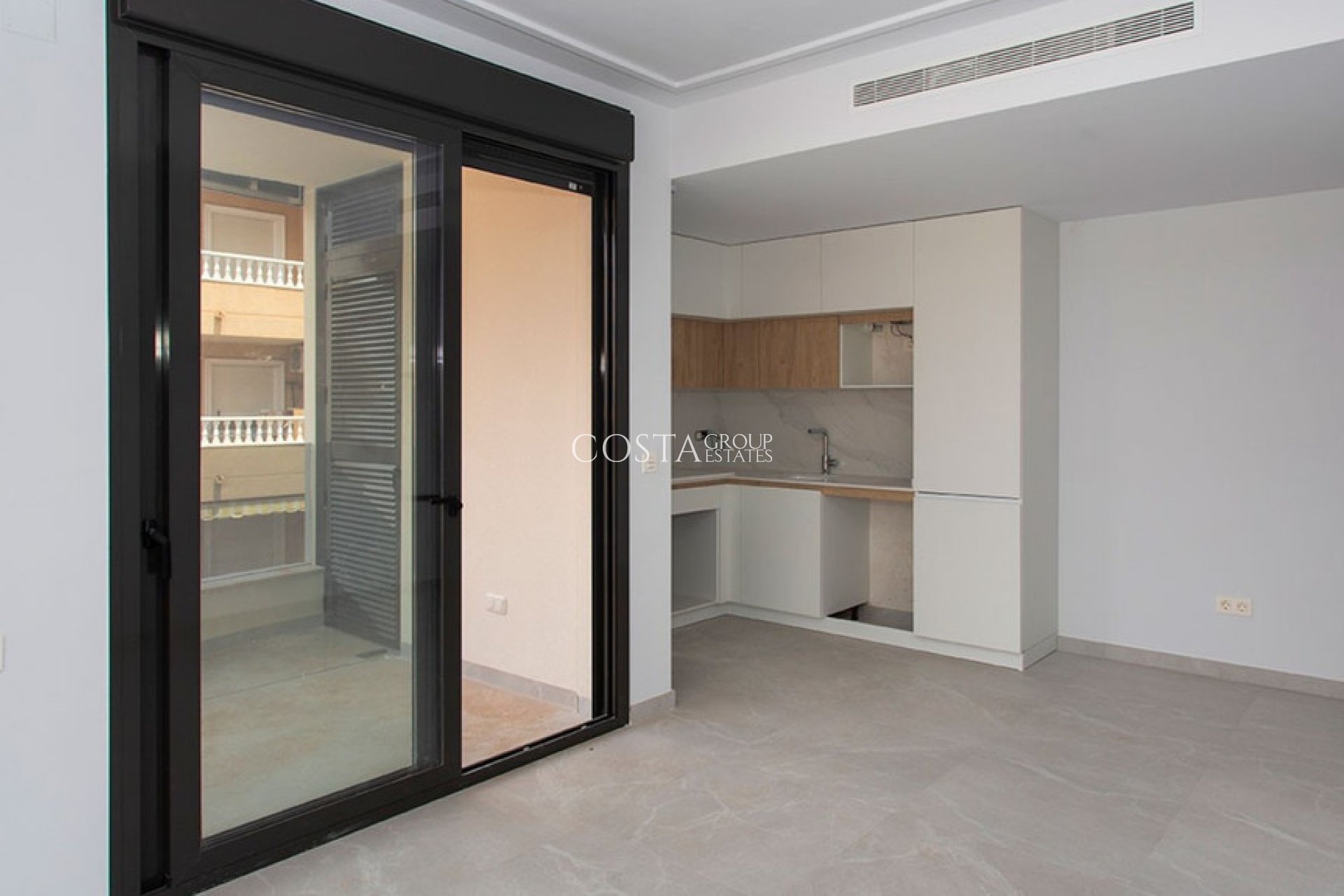 Odsprzedaż - Apartments -
Torrevieja - Playa del Cura