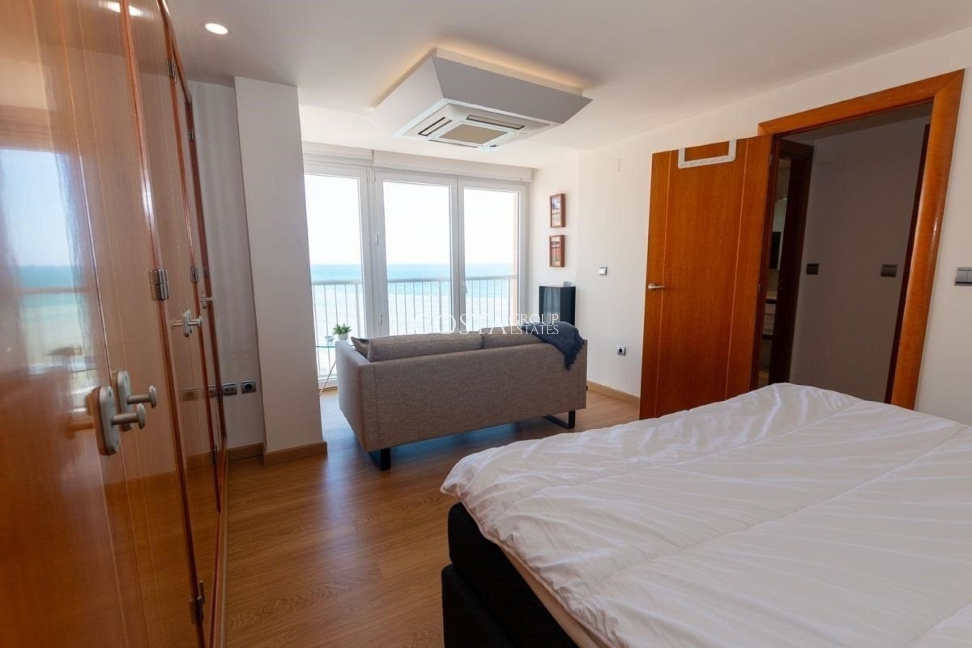 Odsprzedaż - Apartments -
Torrevieja - Playa del Cura